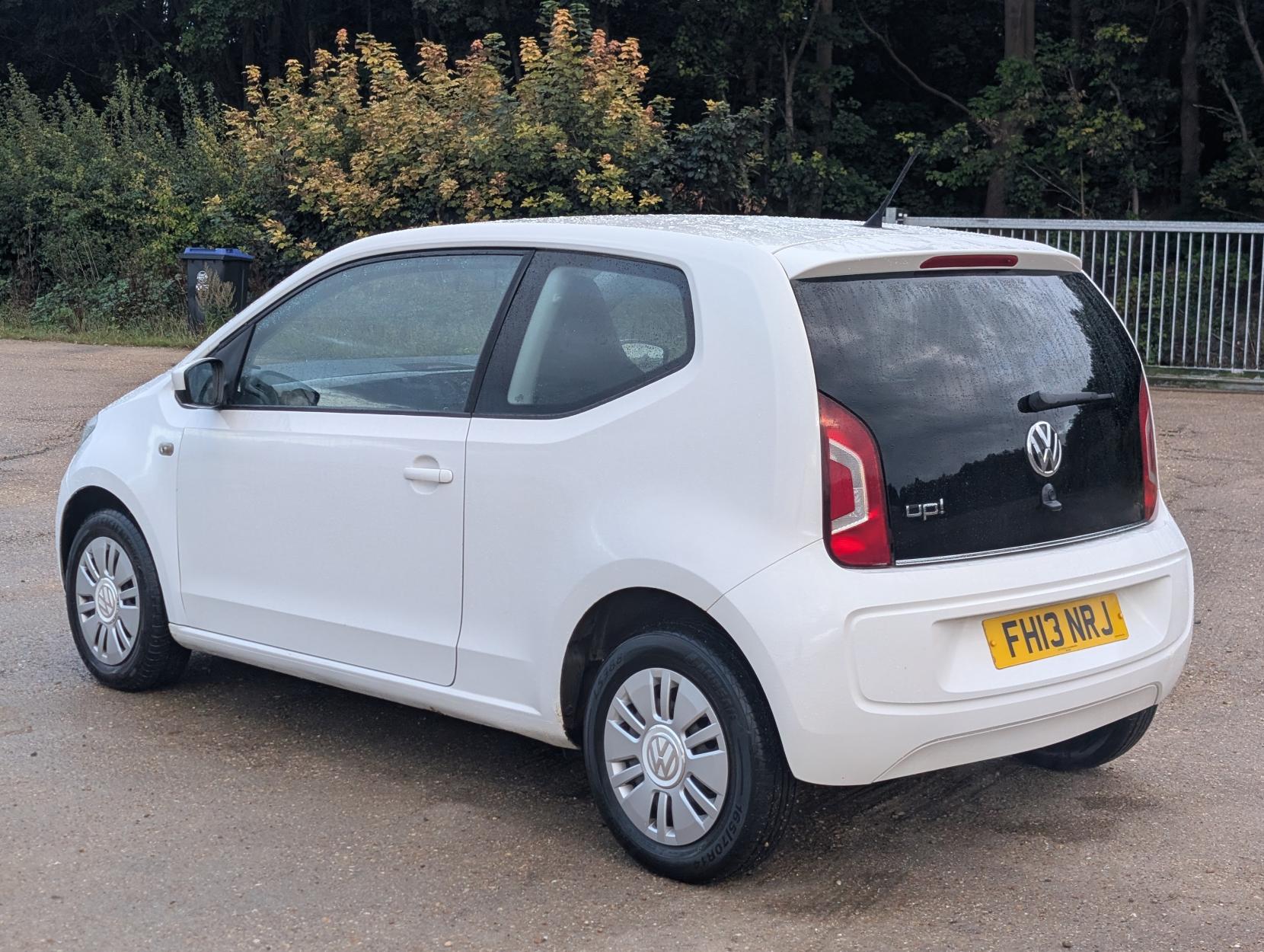 Volkswagen up! 1.0 Move up! Hatchback 3dr Petrol Manual Euro 5 (60 ps)