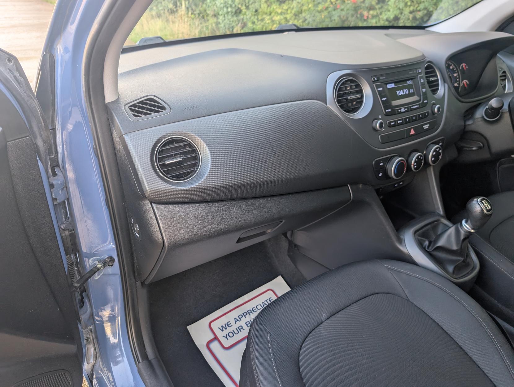 Hyundai i10 1.2 SE Hatchback 5dr Petrol Manual Euro 6 (87 ps)