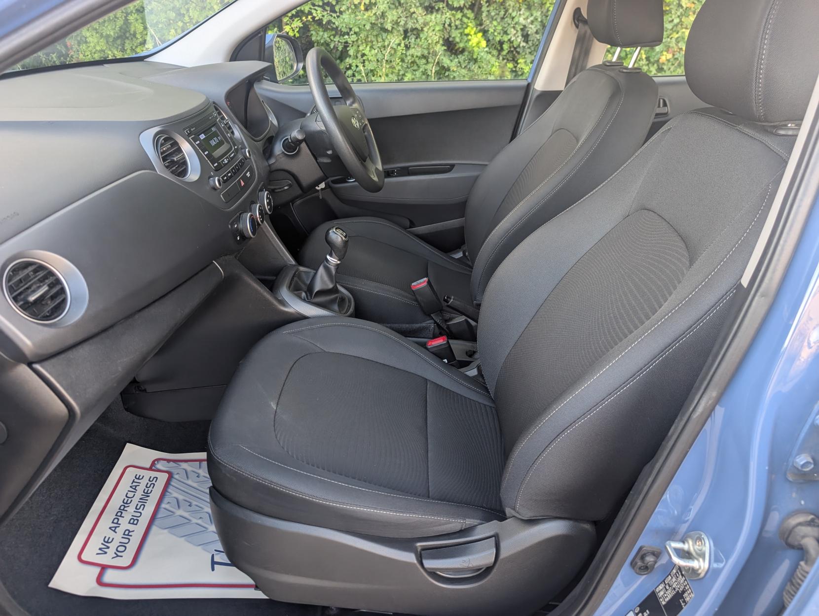 Hyundai i10 1.2 SE Hatchback 5dr Petrol Manual Euro 6 (87 ps)