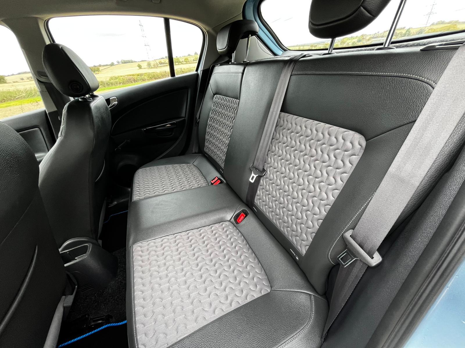 Vauxhall Corsa 1.4 16V SE Hatchback 5dr Petrol Manual Wide Ratio Euro 5 (100 ps)