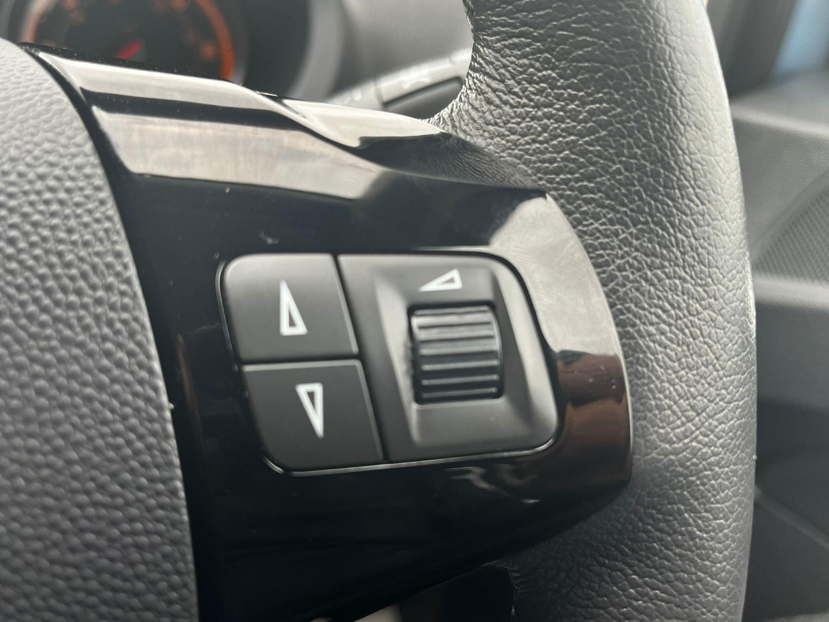 Vauxhall Corsa 1.4 16V SE Hatchback 5dr Petrol Manual Wide Ratio Euro 5 (100 ps)