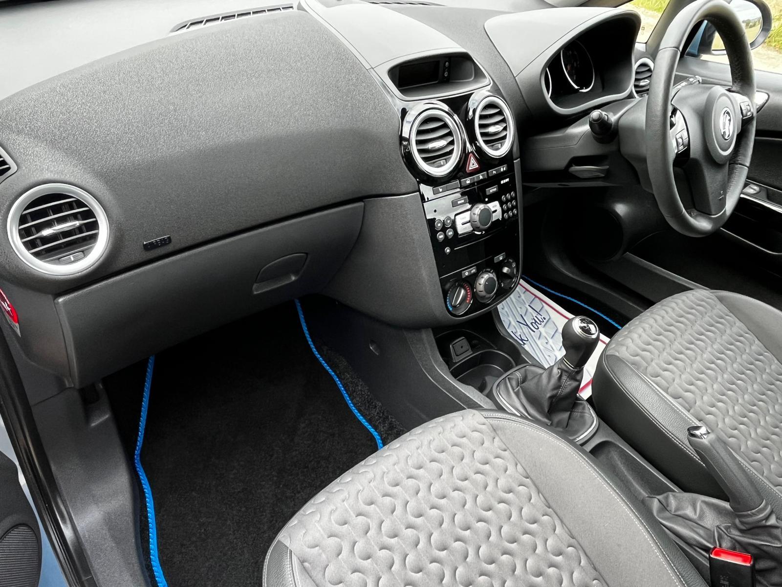 Vauxhall Corsa 1.4 16V SE Hatchback 5dr Petrol Manual Wide Ratio Euro 5 (100 ps)