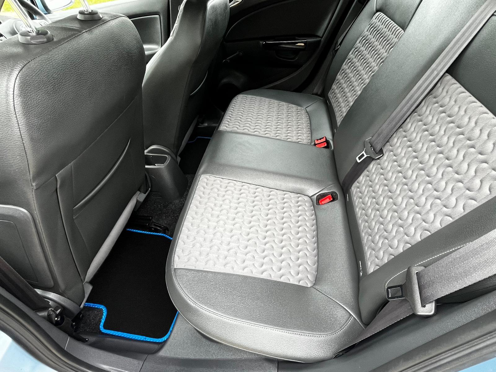 Vauxhall Corsa 1.4 16V SE Hatchback 5dr Petrol Manual Wide Ratio Euro 5 (100 ps)