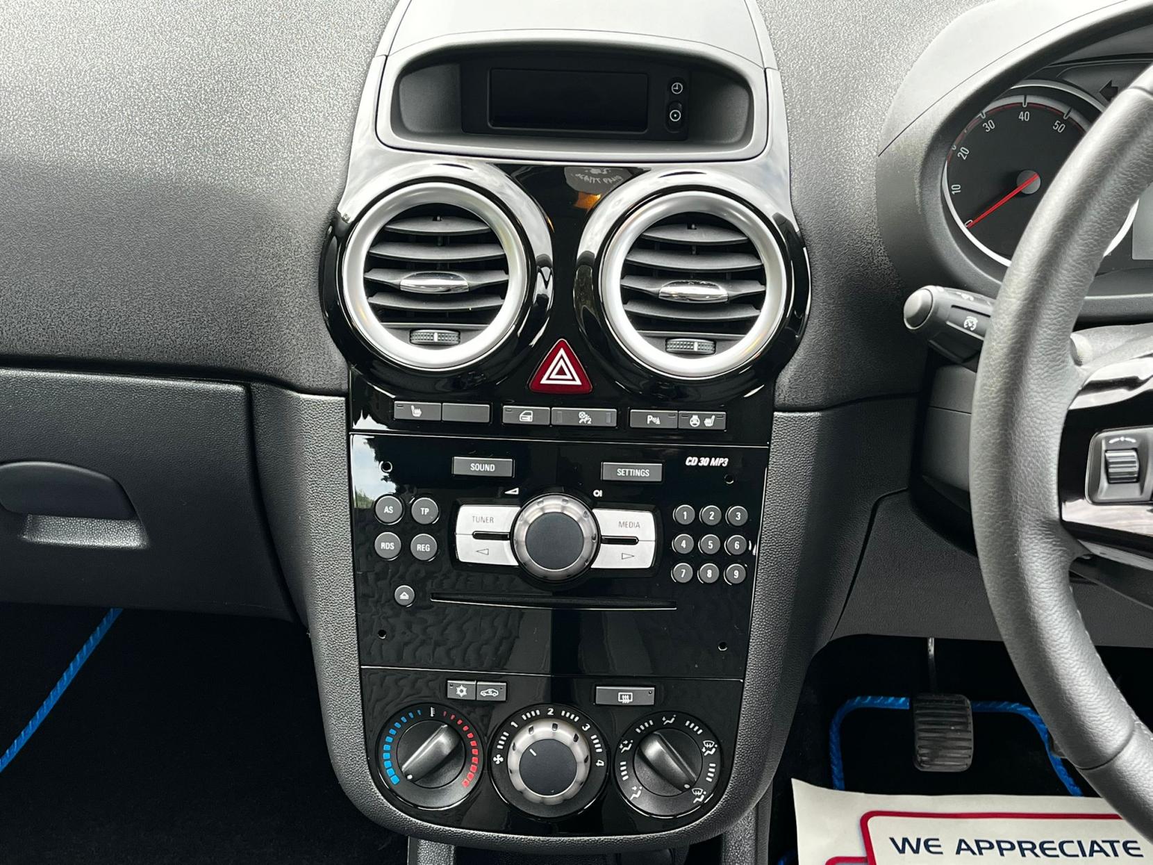 Vauxhall Corsa 1.4 16V SE Hatchback 5dr Petrol Manual Wide Ratio Euro 5 (100 ps)