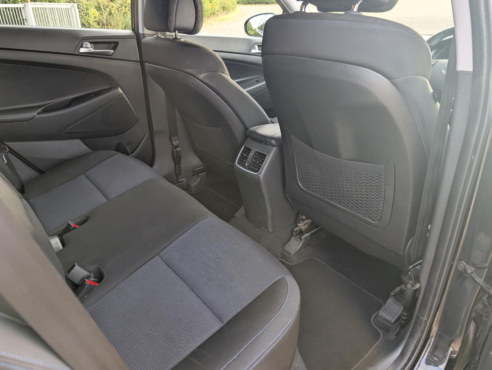 Hyundai TUCSON 1.6 GDi Blue Drive SE Nav SUV 5dr Petrol Manual Euro 6 (s/s) (132 ps)