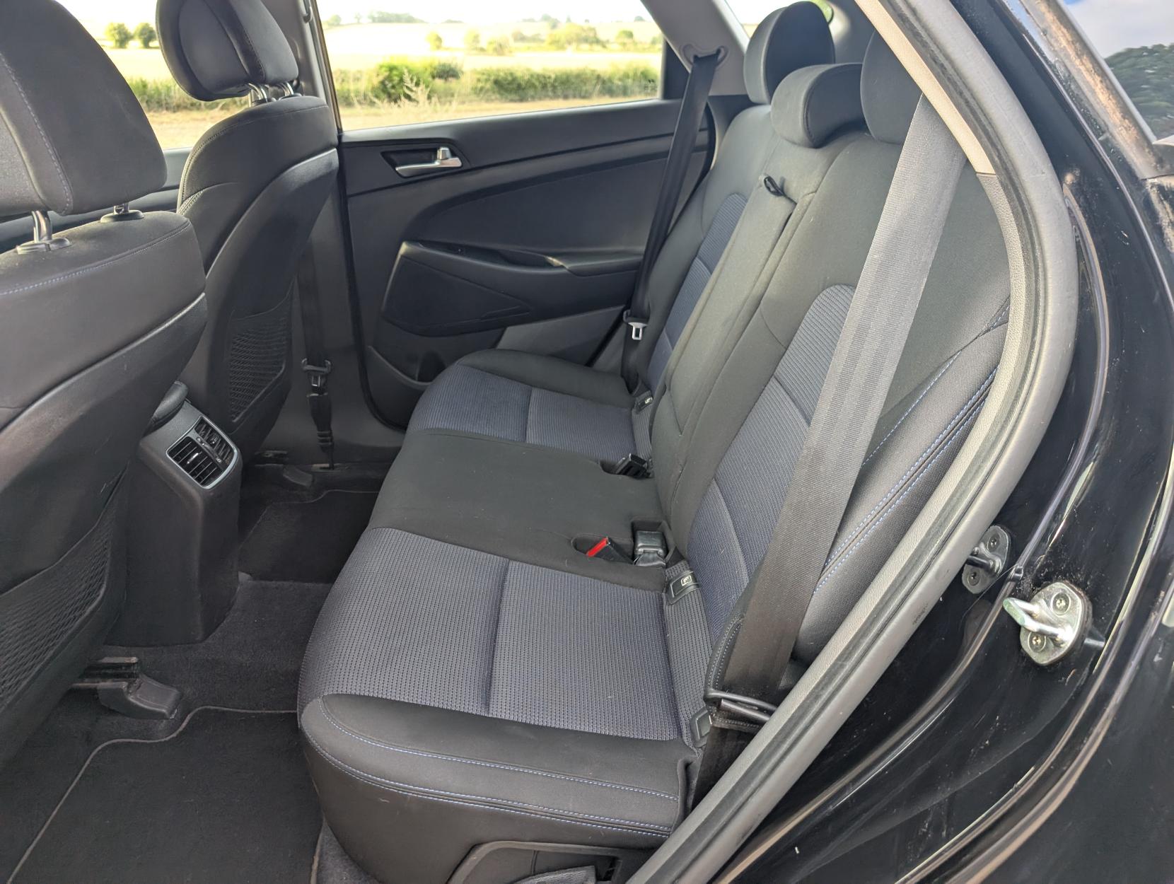 Hyundai TUCSON 1.6 GDi Blue Drive SE Nav SUV 5dr Petrol Manual Euro 6 (s/s) (132 ps)