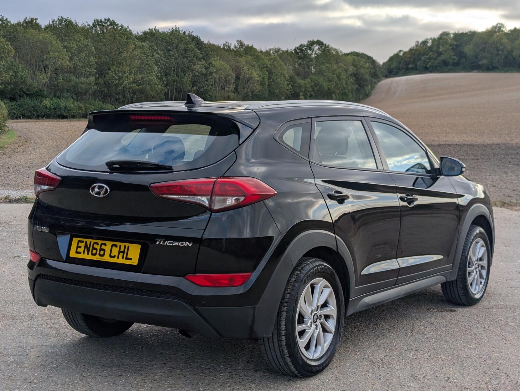 Hyundai TUCSON 1.6 GDi Blue Drive SE Nav SUV 5dr Petrol Manual Euro 6 (s/s) (132 ps)