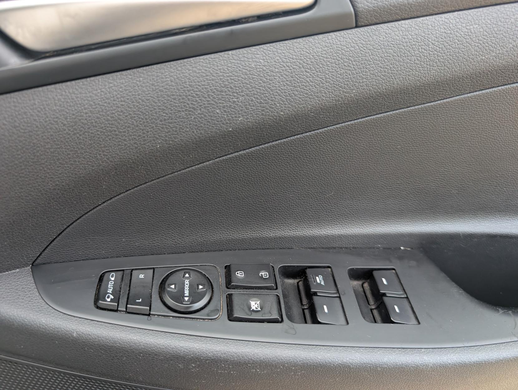 Hyundai TUCSON 1.6 GDi Blue Drive SE Nav SUV 5dr Petrol Manual Euro 6 (s/s) (132 ps)