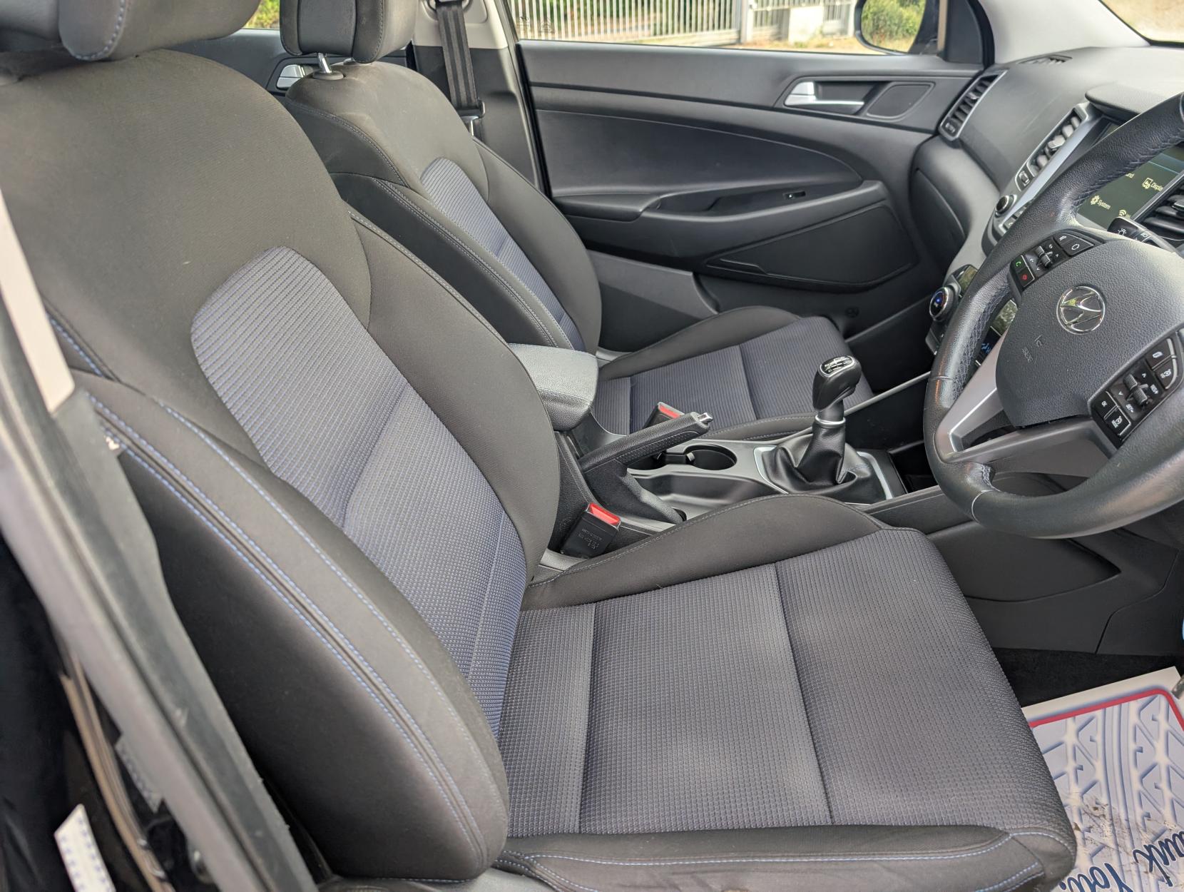 Hyundai TUCSON 1.6 GDi Blue Drive SE Nav SUV 5dr Petrol Manual Euro 6 (s/s) (132 ps)