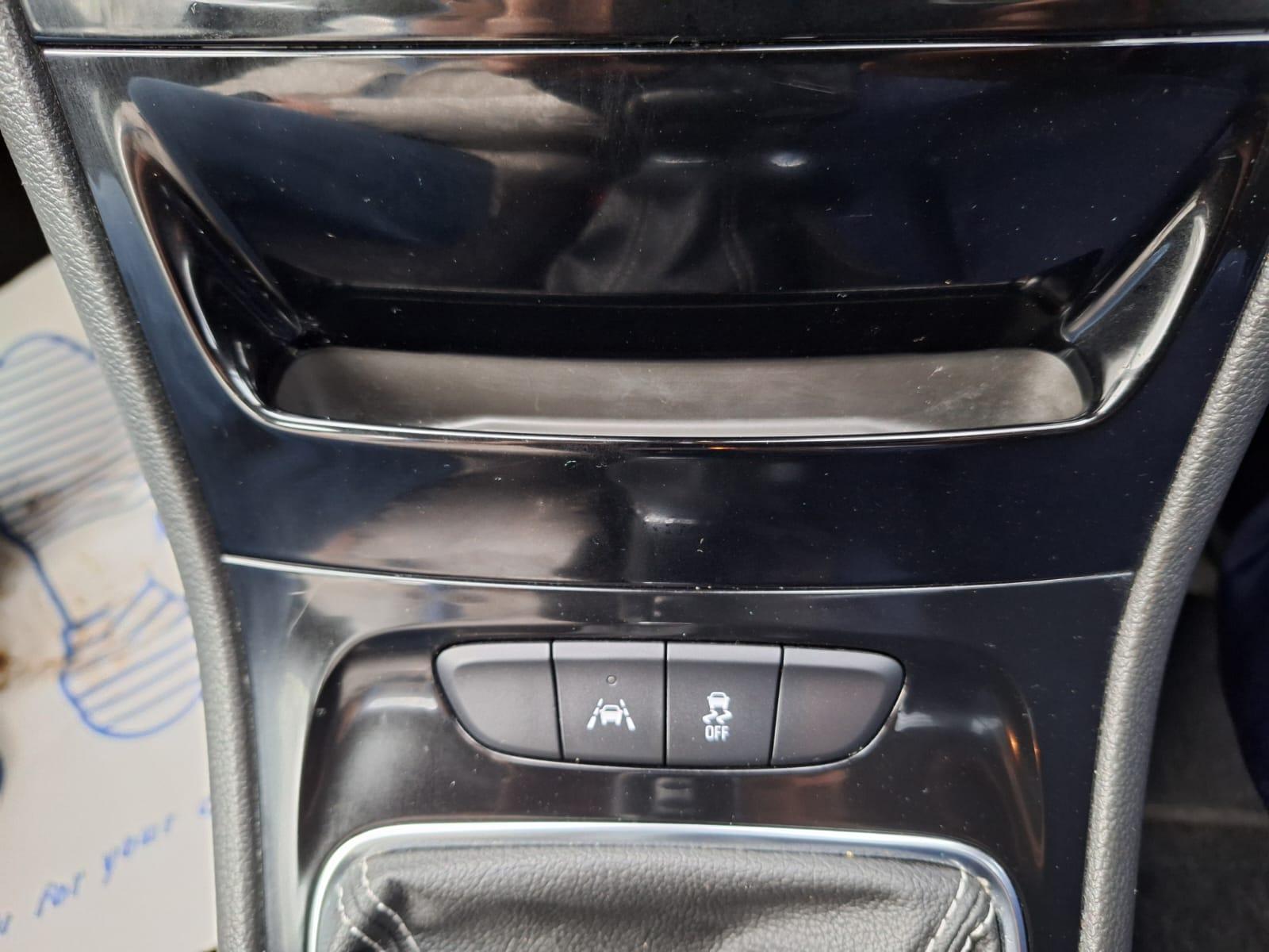 Vauxhall Astra 1.4i SRi Hatchback 5dr Petrol Manual Euro 6 (100 ps)