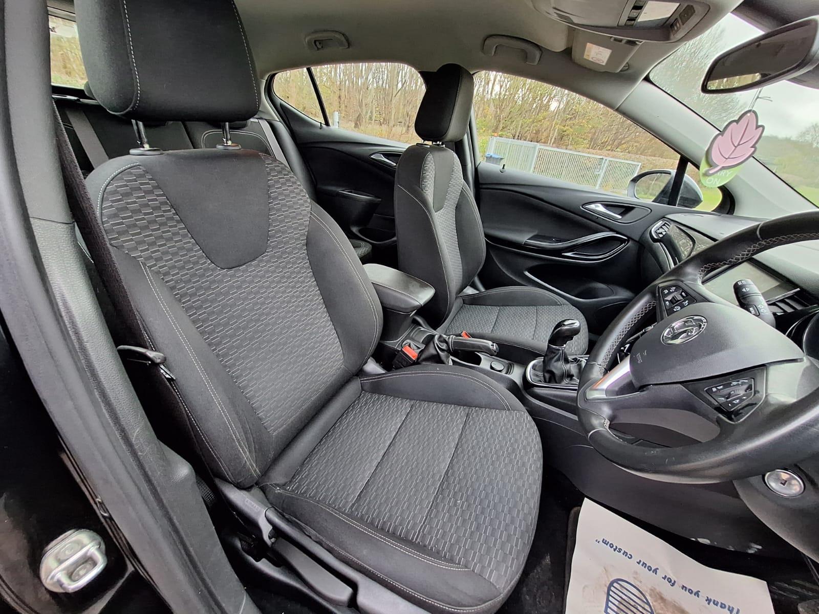 Vauxhall Astra 1.4i SRi Hatchback 5dr Petrol Manual Euro 6 (100 ps)