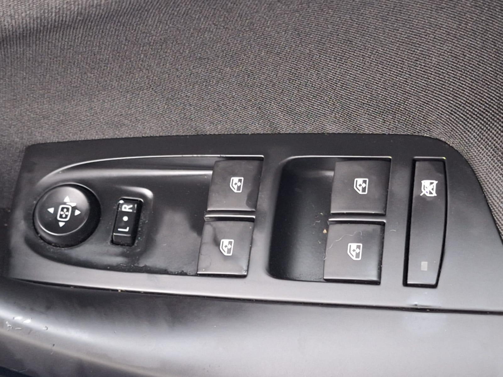 Vauxhall Astra 1.4i SRi Hatchback 5dr Petrol Manual Euro 6 (100 ps)