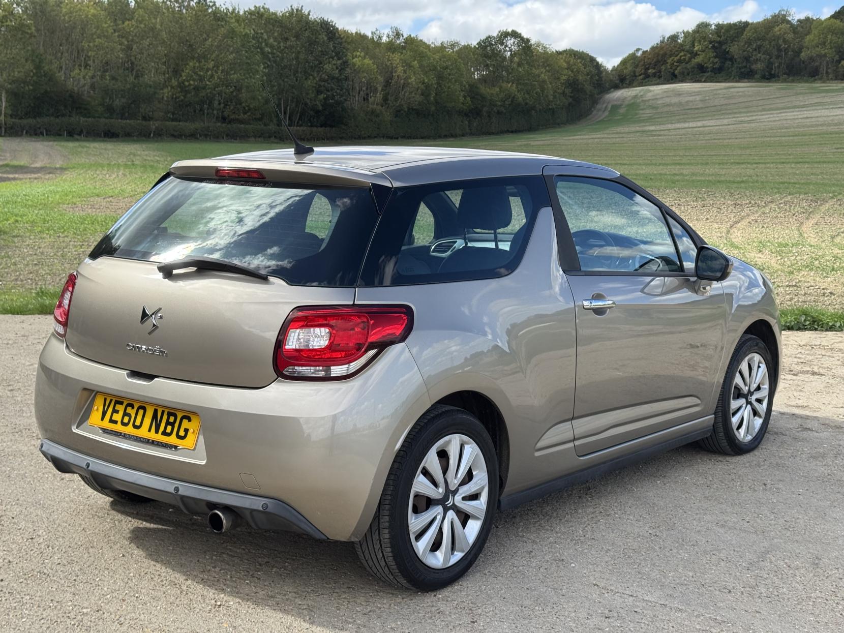 Citroen DS3 1.4 VTi 16V DSign Hatchback 3dr Petrol Manual Euro 5 (95 ps)