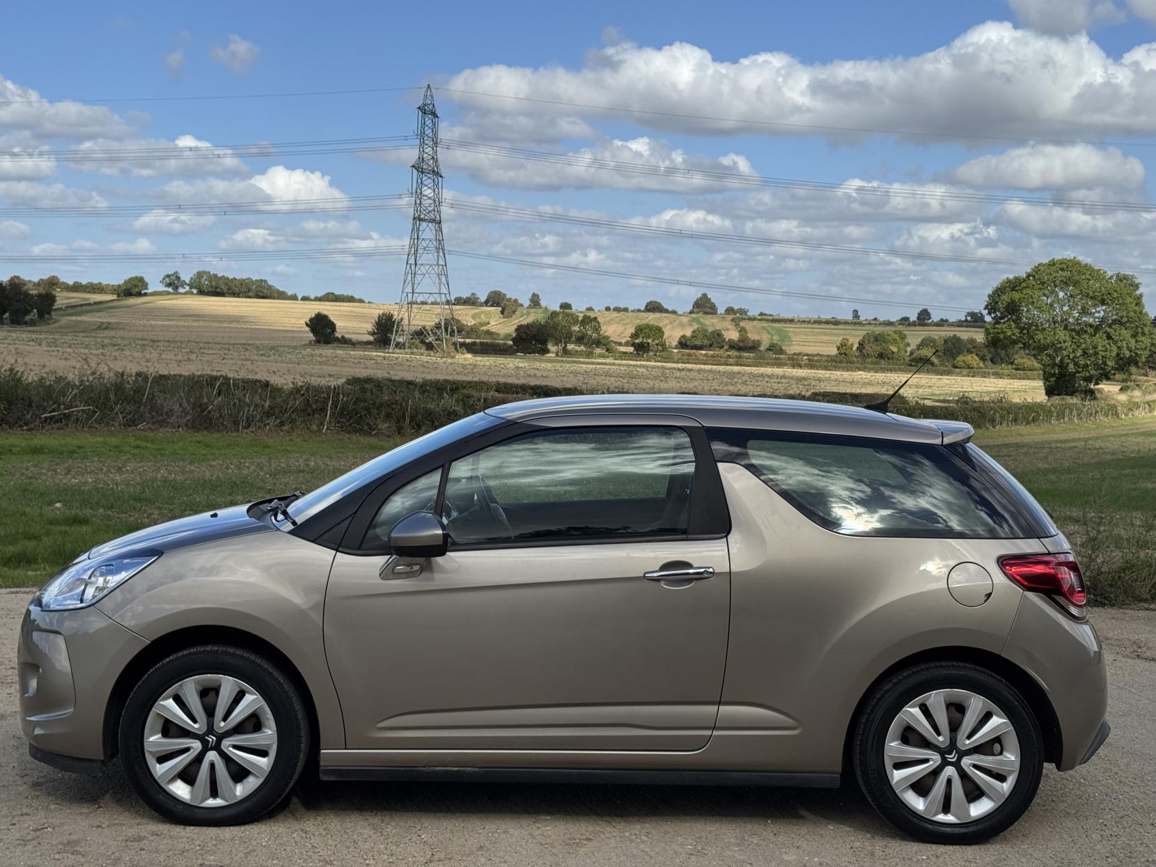 Citroen DS3 1.4 VTi 16V DSign Hatchback 3dr Petrol Manual Euro 5 (95 ps)