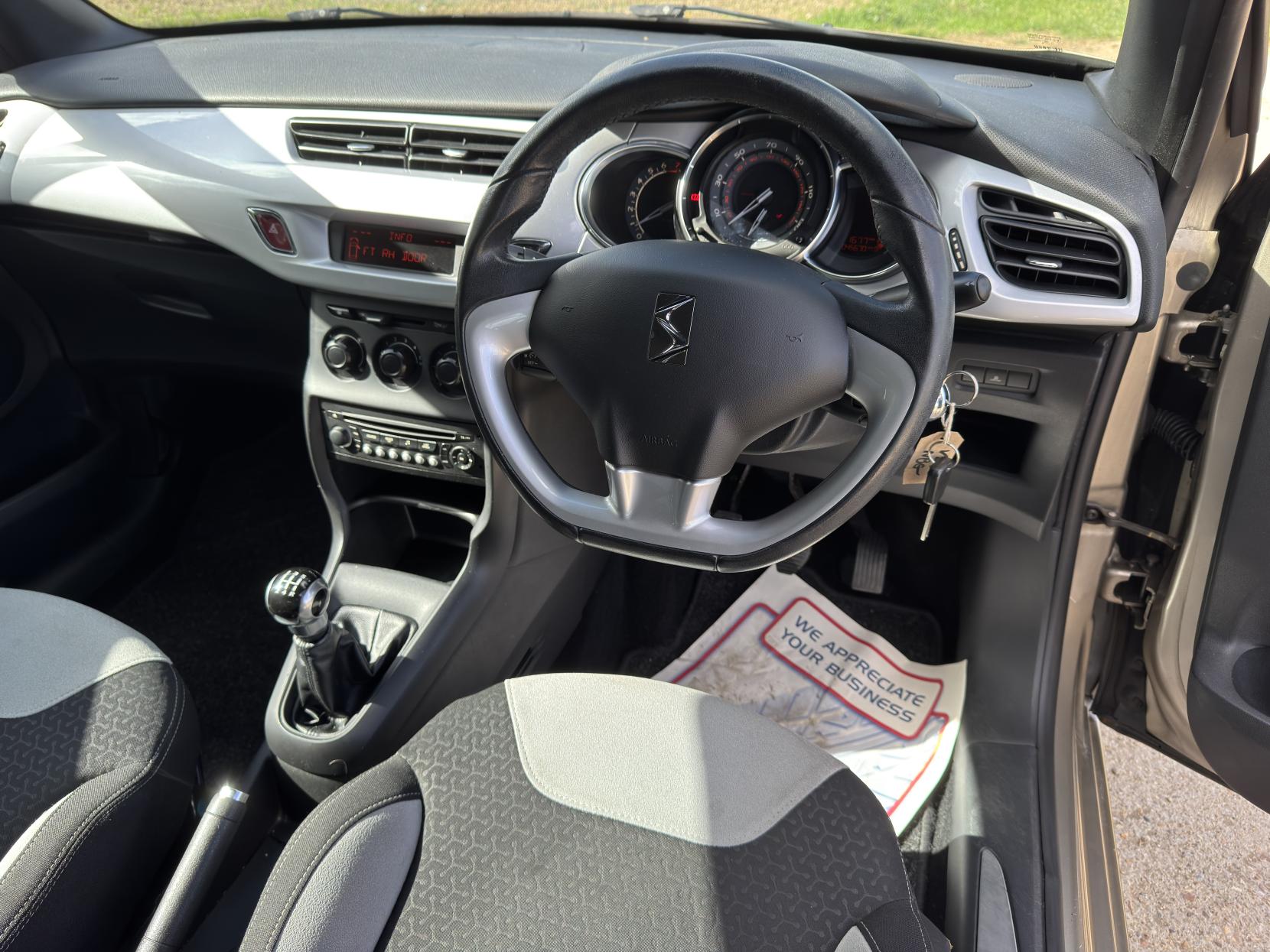 Citroen DS3 1.4 VTi 16V DSign Hatchback 3dr Petrol Manual Euro 5 (95 ps)