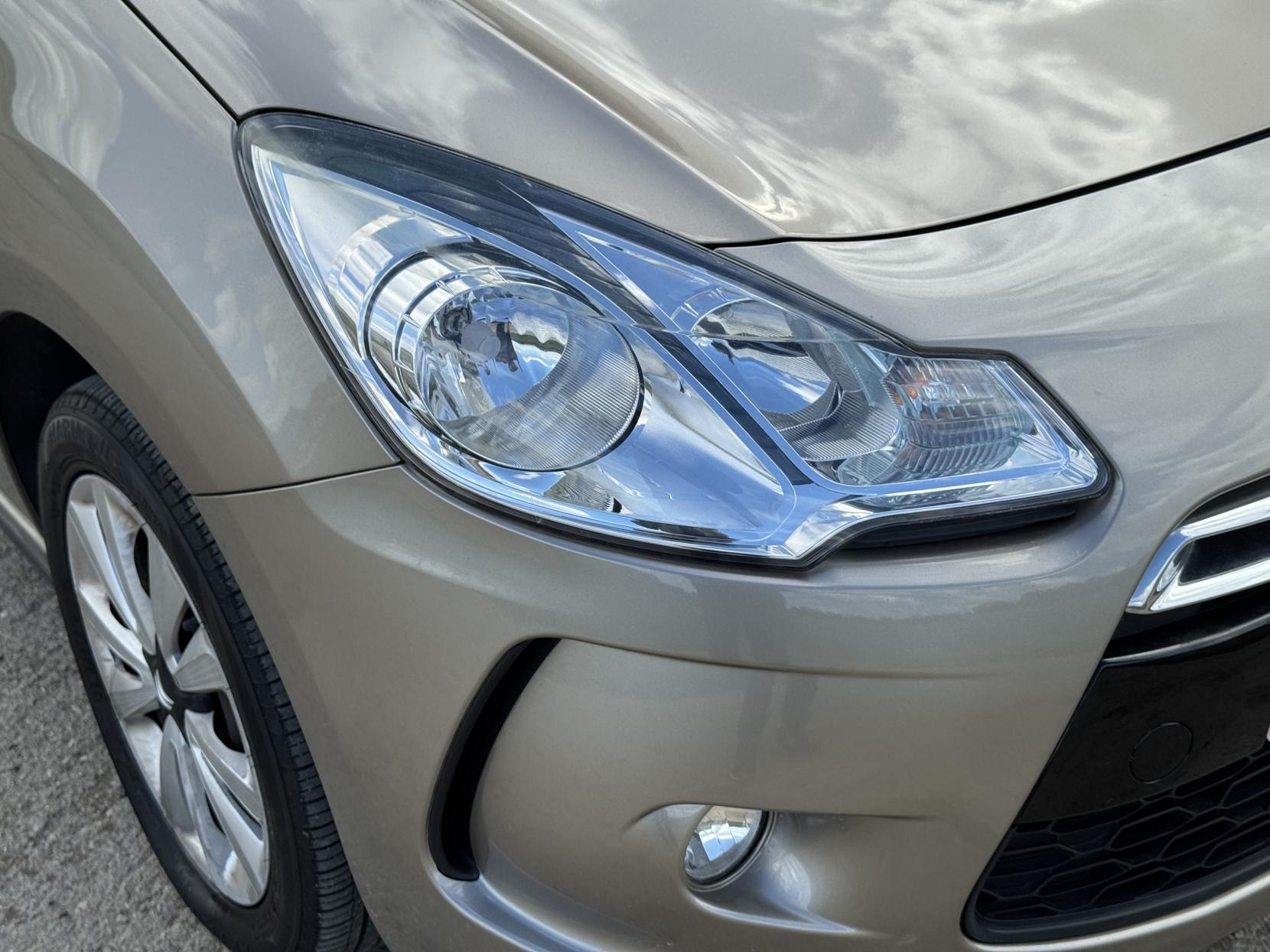 Citroen DS3 1.4 VTi 16V DSign Hatchback 3dr Petrol Manual Euro 5 (95 ps)