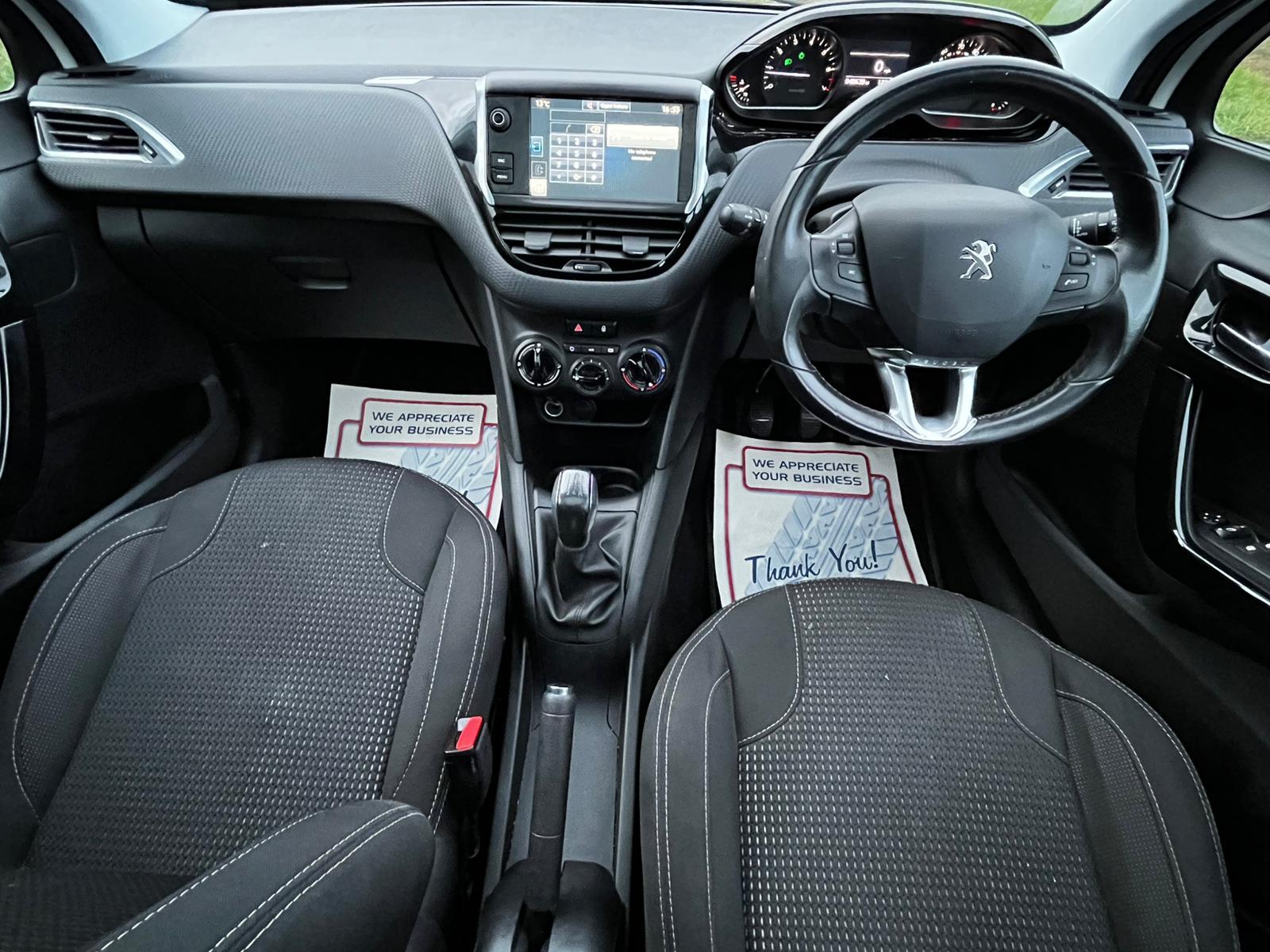 Peugeot 208 1.2 PureTech Allure Premium Hatchback 5dr Petrol Manual Euro 6 (82 ps)