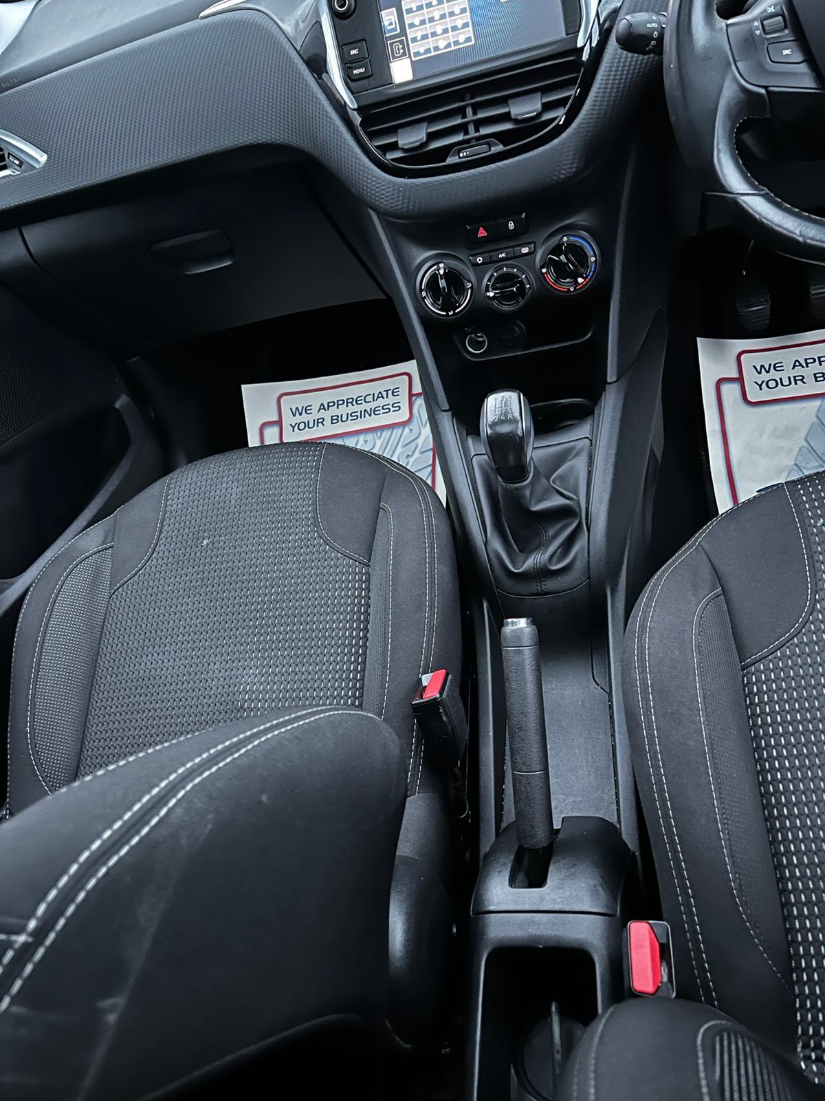 Peugeot 208 1.2 PureTech Allure Premium Hatchback 5dr Petrol Manual Euro 6 (82 ps)