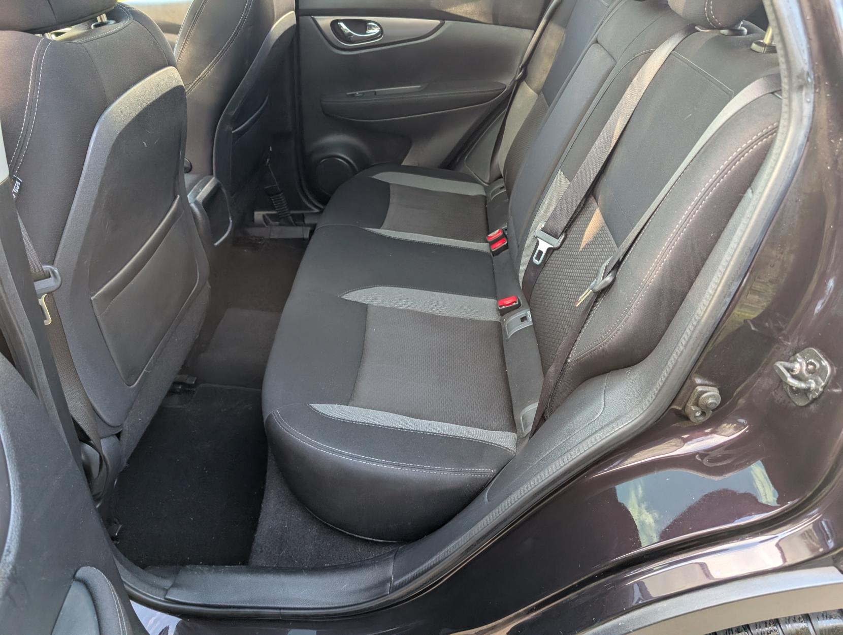 Nissan Qashqai 1.5 dCi N-Connecta SUV 5dr Diesel Manual Euro 6 (s/s) (110 ps)