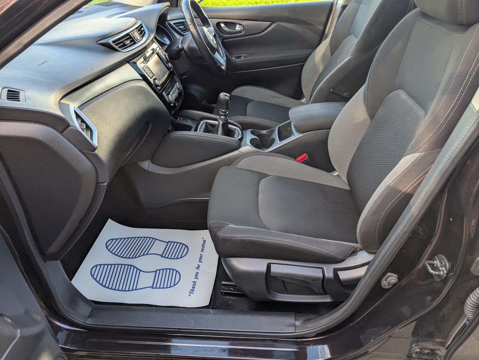 Nissan Qashqai 1.5 dCi N-Connecta SUV 5dr Diesel Manual Euro 6 (s/s) (110 ps)