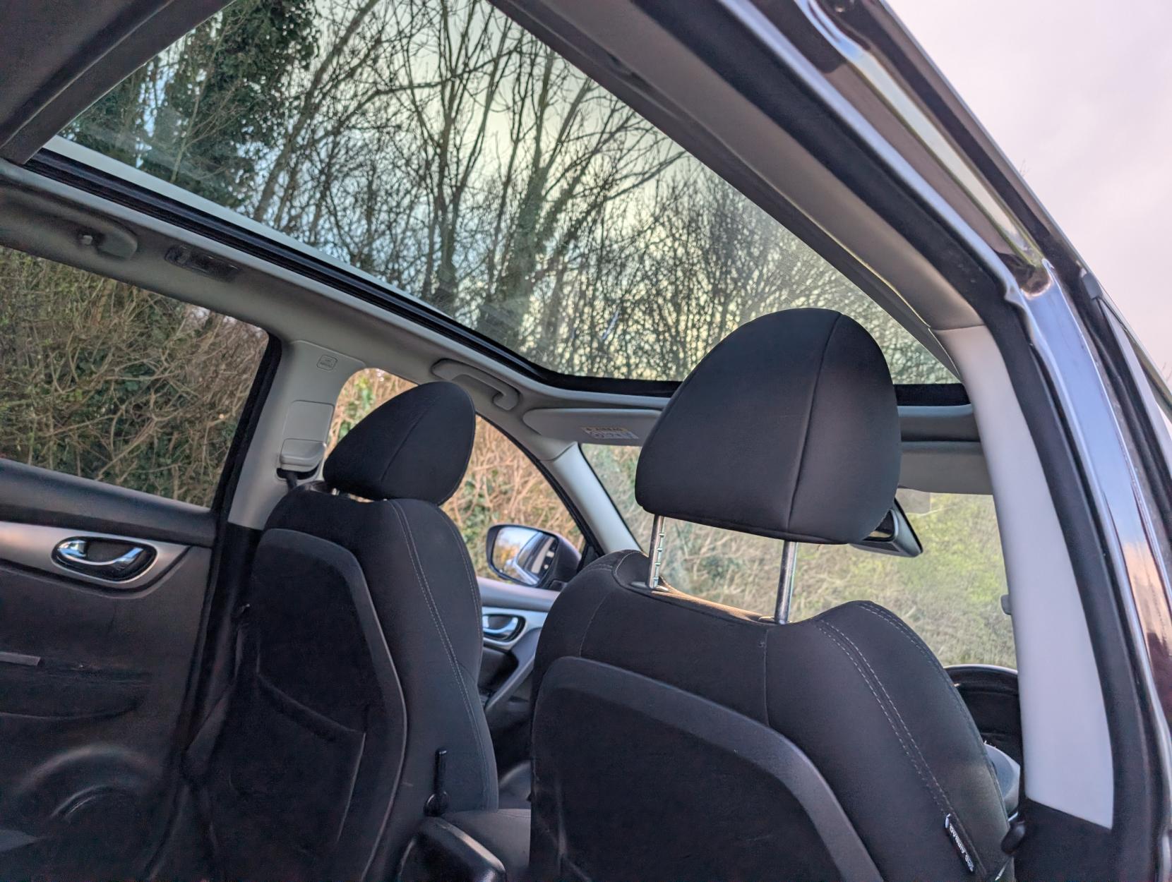 Nissan Qashqai 1.5 dCi N-Connecta SUV 5dr Diesel Manual Euro 6 (s/s) (110 ps)