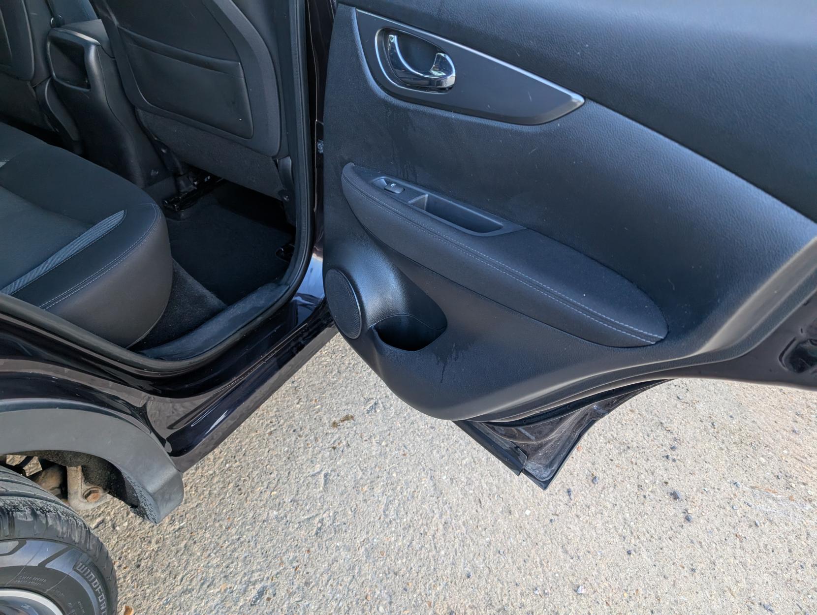 Nissan Qashqai 1.5 dCi N-Connecta SUV 5dr Diesel Manual Euro 6 (s/s) (110 ps)