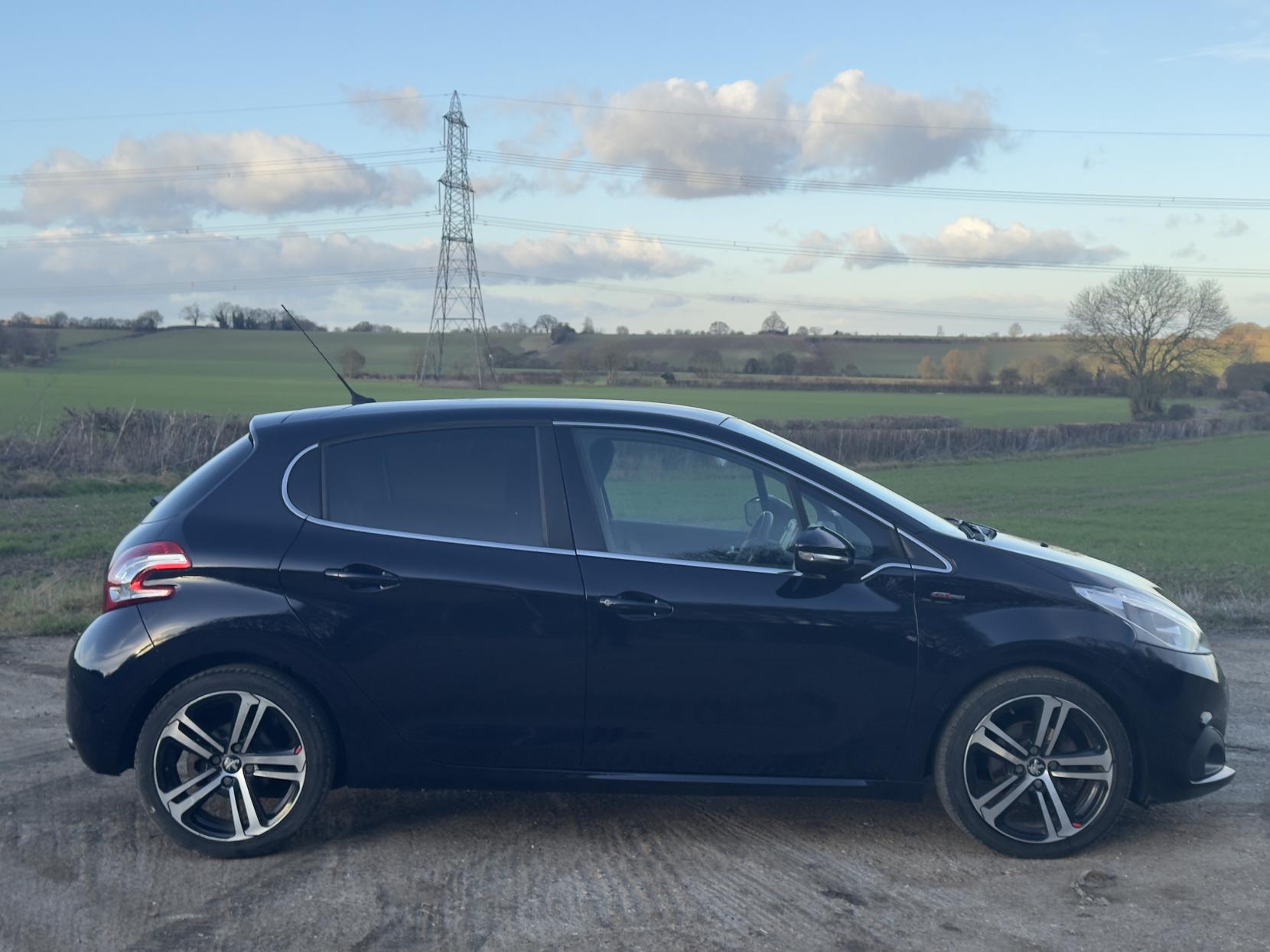 Peugeot 208 1.5 BlueHDi GT Line Hatchback 5dr Diesel Manual Euro 6 (s/s) (100 ps)