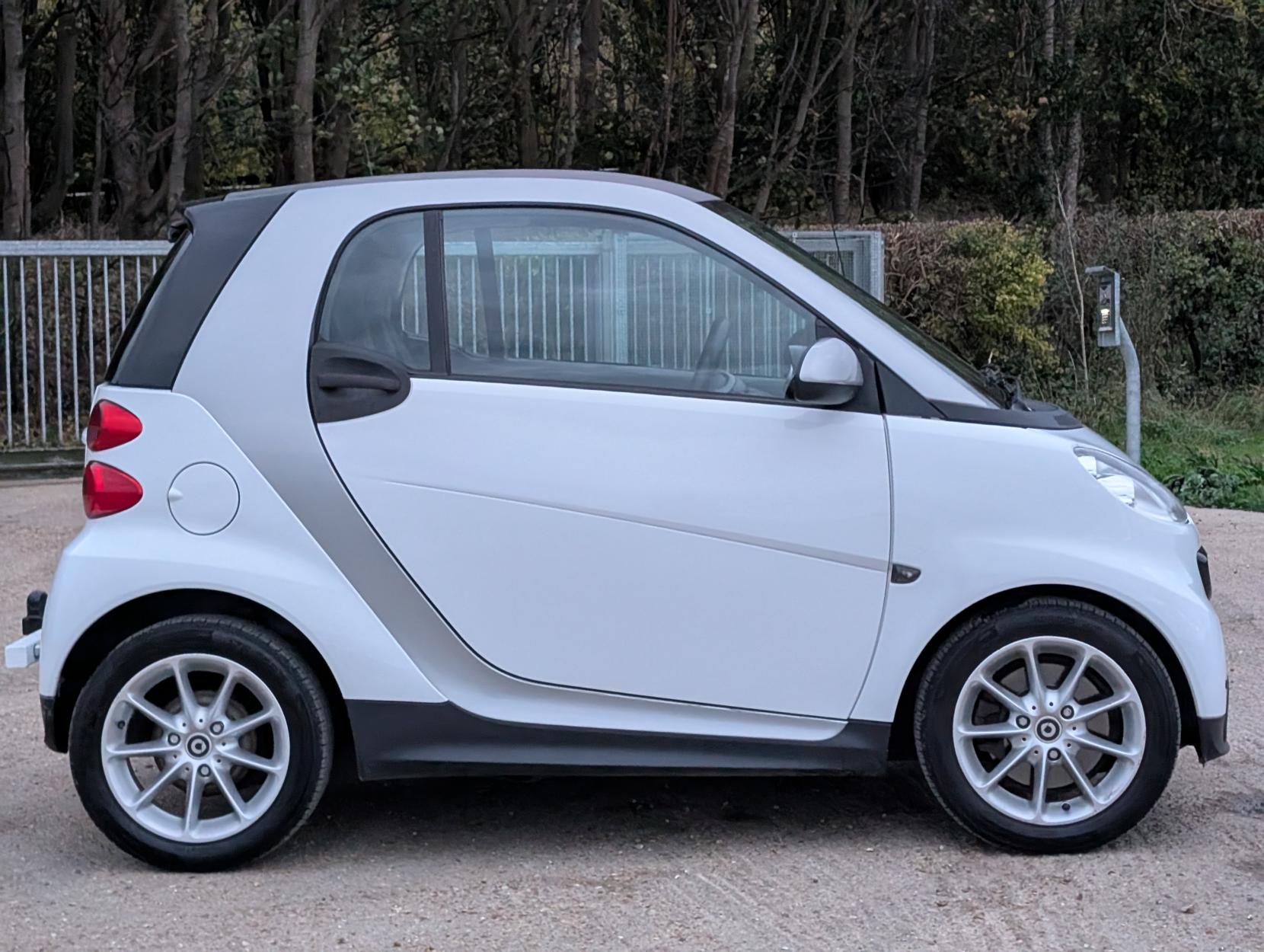 Smart fortwo 1.0 MHD Pure Coupe 2dr Petrol Auto Euro 4 (61 bhp)