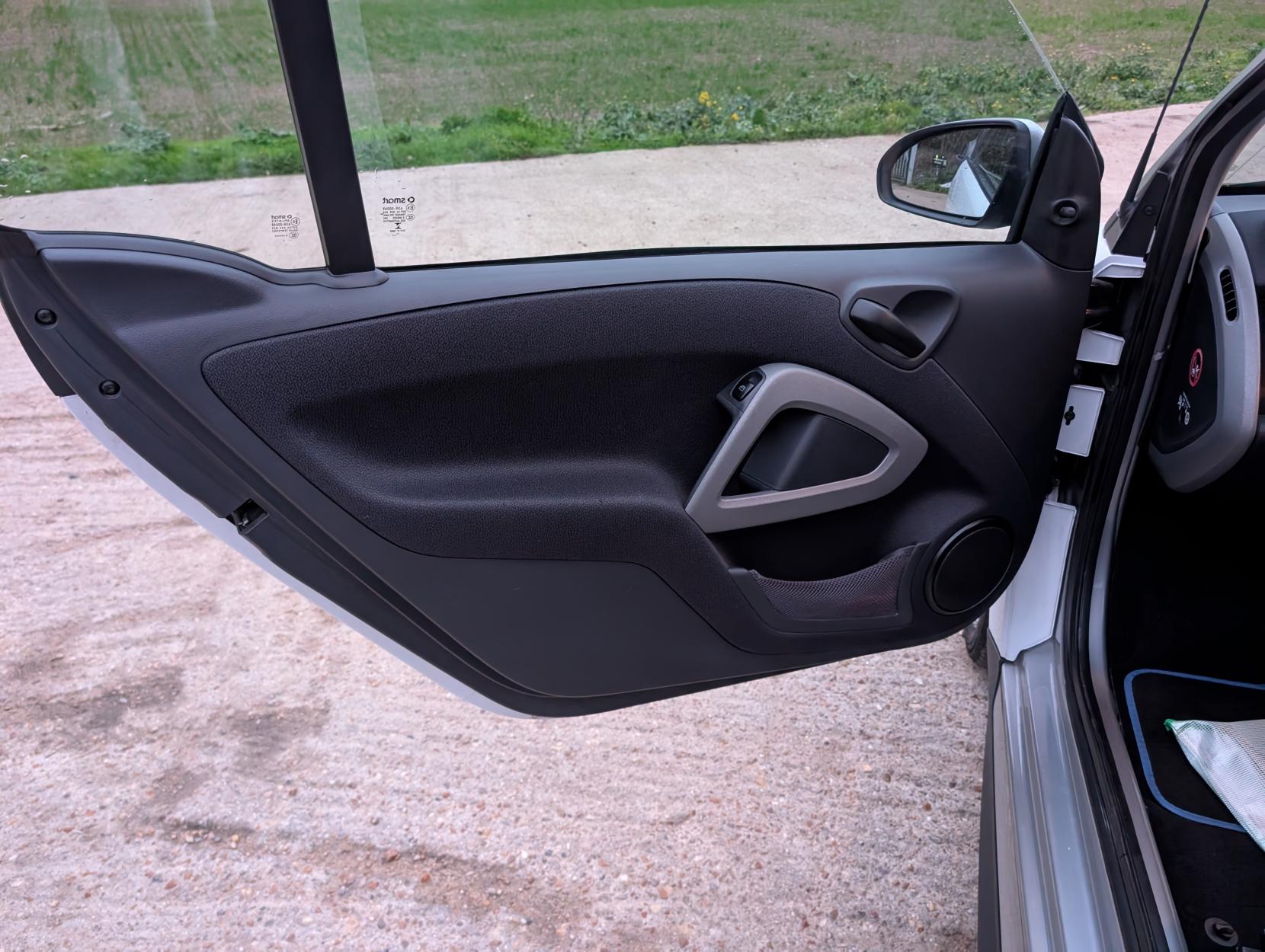 Smart fortwo 1.0 MHD Pure Coupe 2dr Petrol Auto Euro 4 (61 bhp)