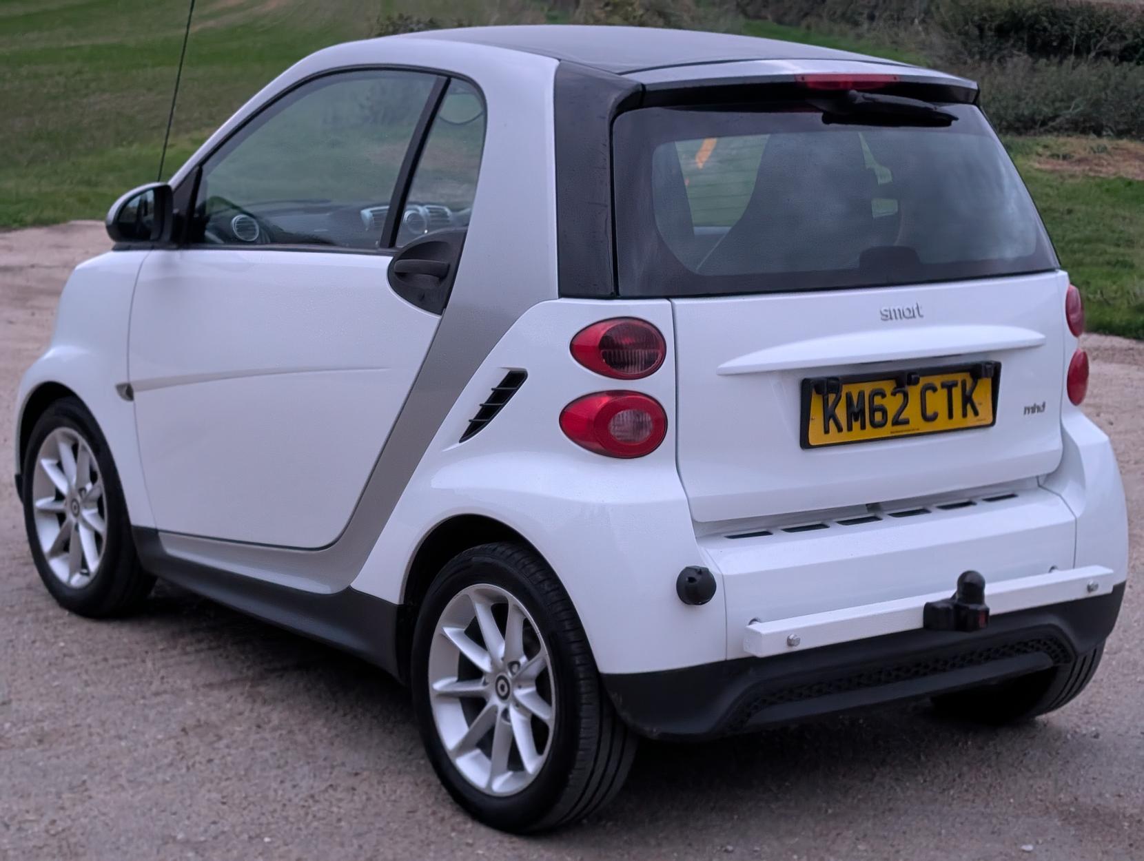 Smart fortwo 1.0 MHD Pure Coupe 2dr Petrol Auto Euro 4 (61 bhp)