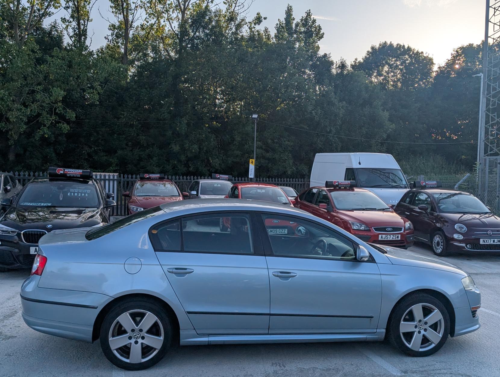 Volkswagen Passat 2.0 TDI R-Line Saloon 4dr Diesel Manual Euro 5 (110 ps)