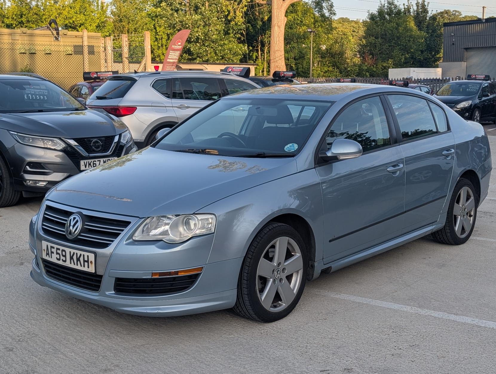 Volkswagen Passat 2.0 TDI R-Line Saloon 4dr Diesel Manual Euro 5 (110 ps)