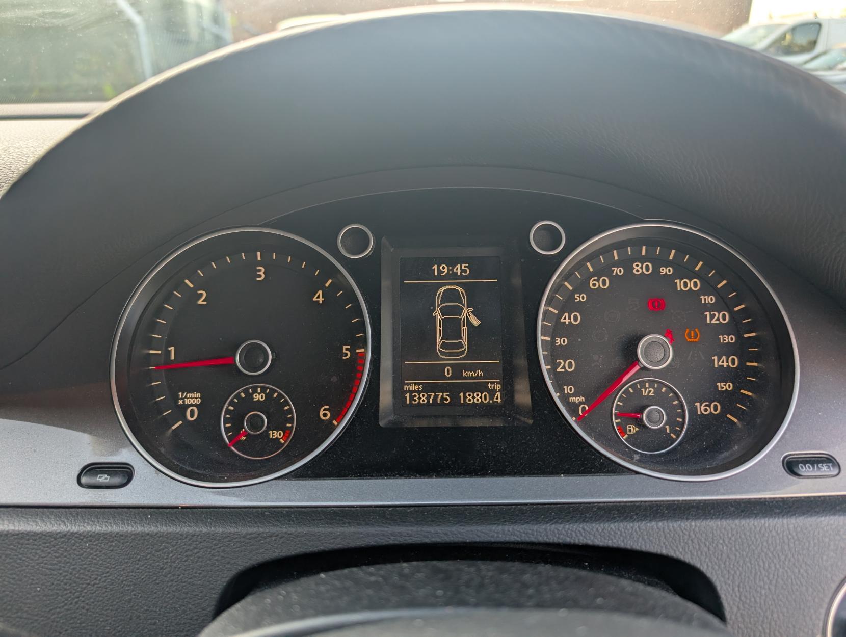 Volkswagen Passat 2.0 TDI R-Line Saloon 4dr Diesel Manual Euro 5 (110 ps)