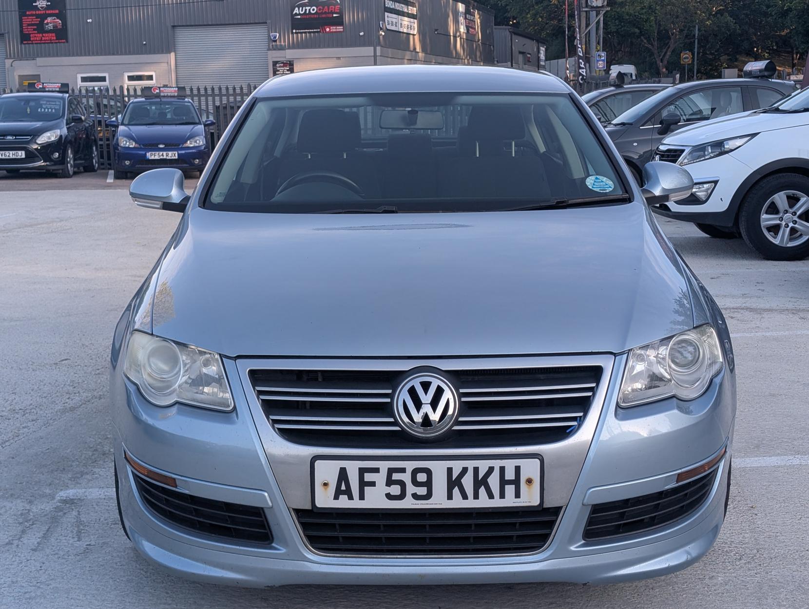 Volkswagen Passat 2.0 TDI R-Line Saloon 4dr Diesel Manual Euro 5 (110 ps)