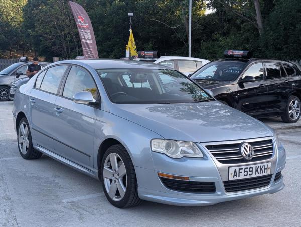 Volkswagen Passat 2.0 TDI R-Line Saloon 4dr Diesel Manual Euro 5 (110 ps)