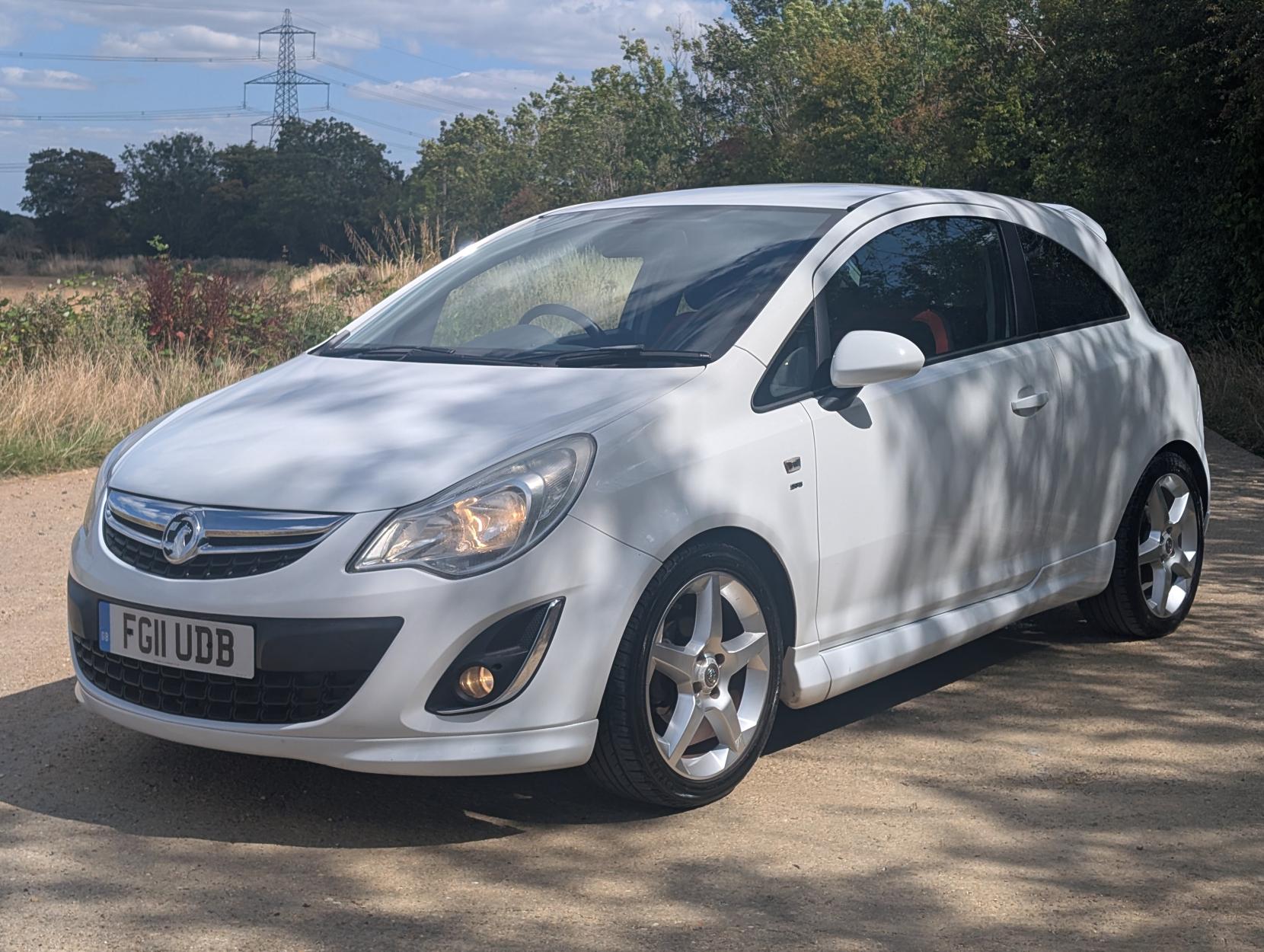 Vauxhall Corsa 1.4 16V SRi Hatchback 3dr Petrol Manual Euro 5 (A/C) (100 ps)