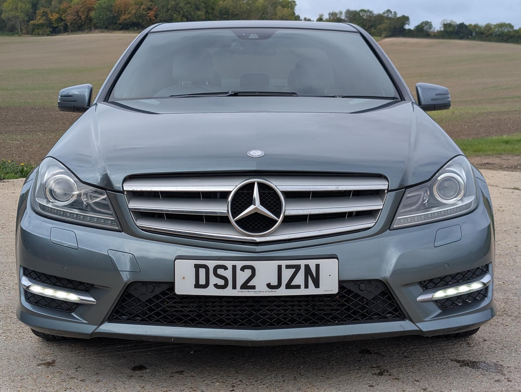 Mercedes-Benz C Class 2.1 C200 CDI BlueEfficiency Sport Saloon 4dr Diesel G-Tronic+ Euro 5 (s/s) (136 ps)