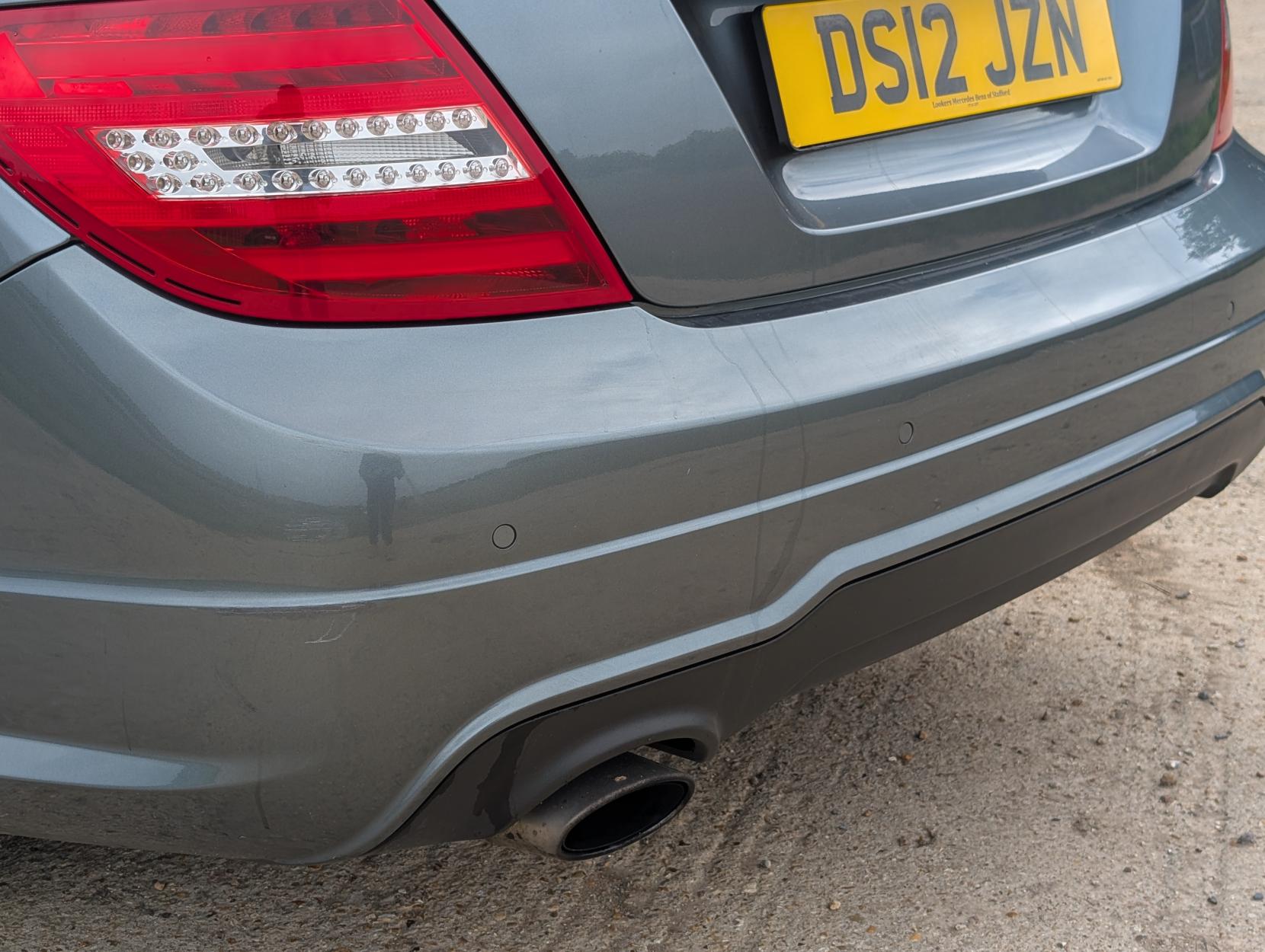 Mercedes-Benz C Class 2.1 C200 CDI BlueEfficiency Sport Saloon 4dr Diesel G-Tronic+ Euro 5 (s/s) (136 ps)