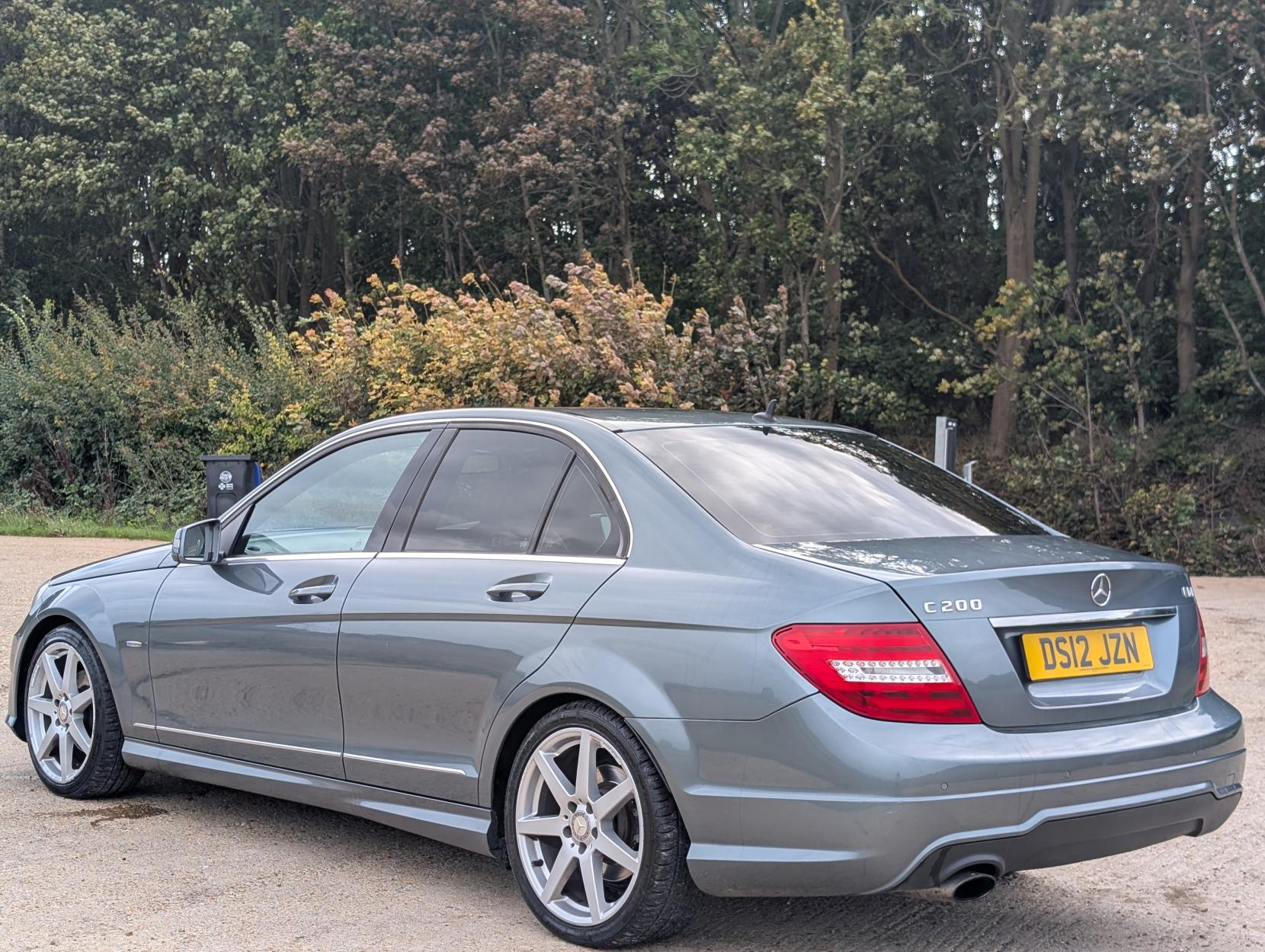 Mercedes-Benz C Class 2.1 C200 CDI BlueEfficiency Sport Saloon 4dr Diesel G-Tronic+ Euro 5 (s/s) (136 ps)
