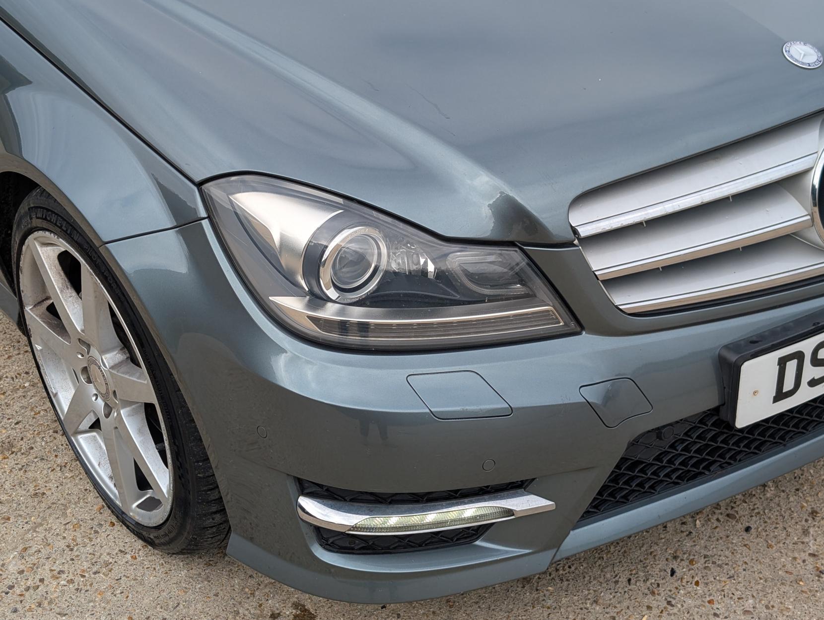 Mercedes-Benz C Class 2.1 C200 CDI BlueEfficiency Sport Saloon 4dr Diesel G-Tronic+ Euro 5 (s/s) (136 ps)