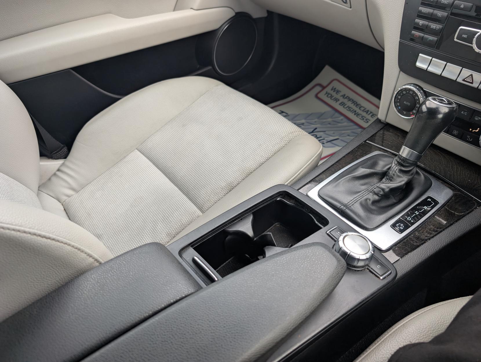 Mercedes-Benz C Class 2.1 C200 CDI BlueEfficiency Sport Saloon 4dr Diesel G-Tronic+ Euro 5 (s/s) (136 ps)