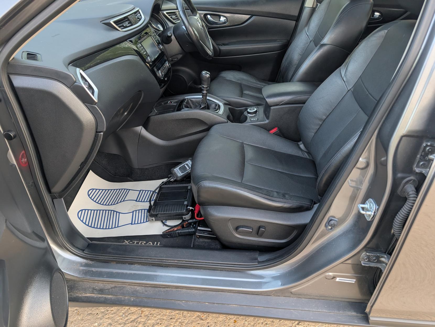 Nissan X-Trail 1.6 dCi Tekna SUV 5dr Diesel Manual 4WD Euro 6 (s/s) (130 ps)