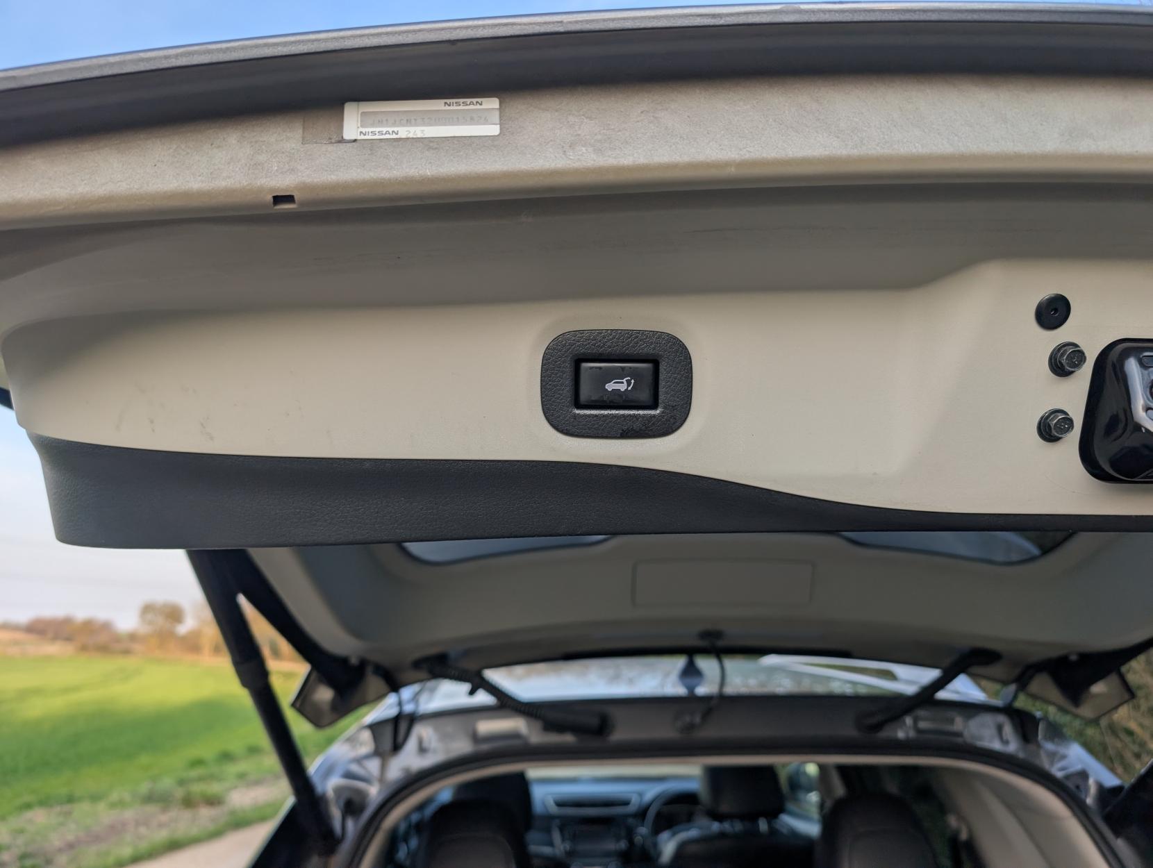 Nissan X-Trail 1.6 dCi Tekna SUV 5dr Diesel Manual 4WD Euro 6 (s/s) (130 ps)