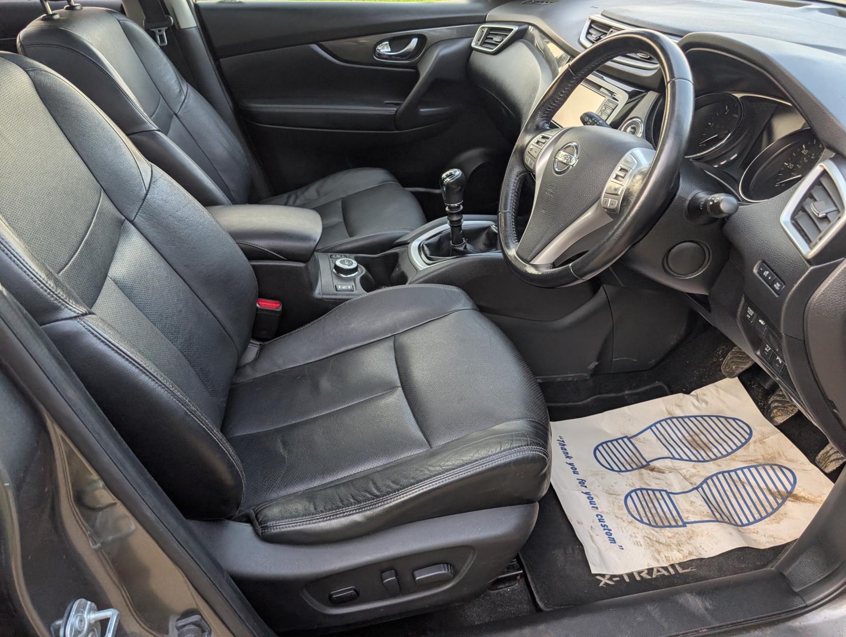 Nissan X-Trail 1.6 dCi Tekna SUV 5dr Diesel Manual 4WD Euro 6 (s/s) (130 ps)