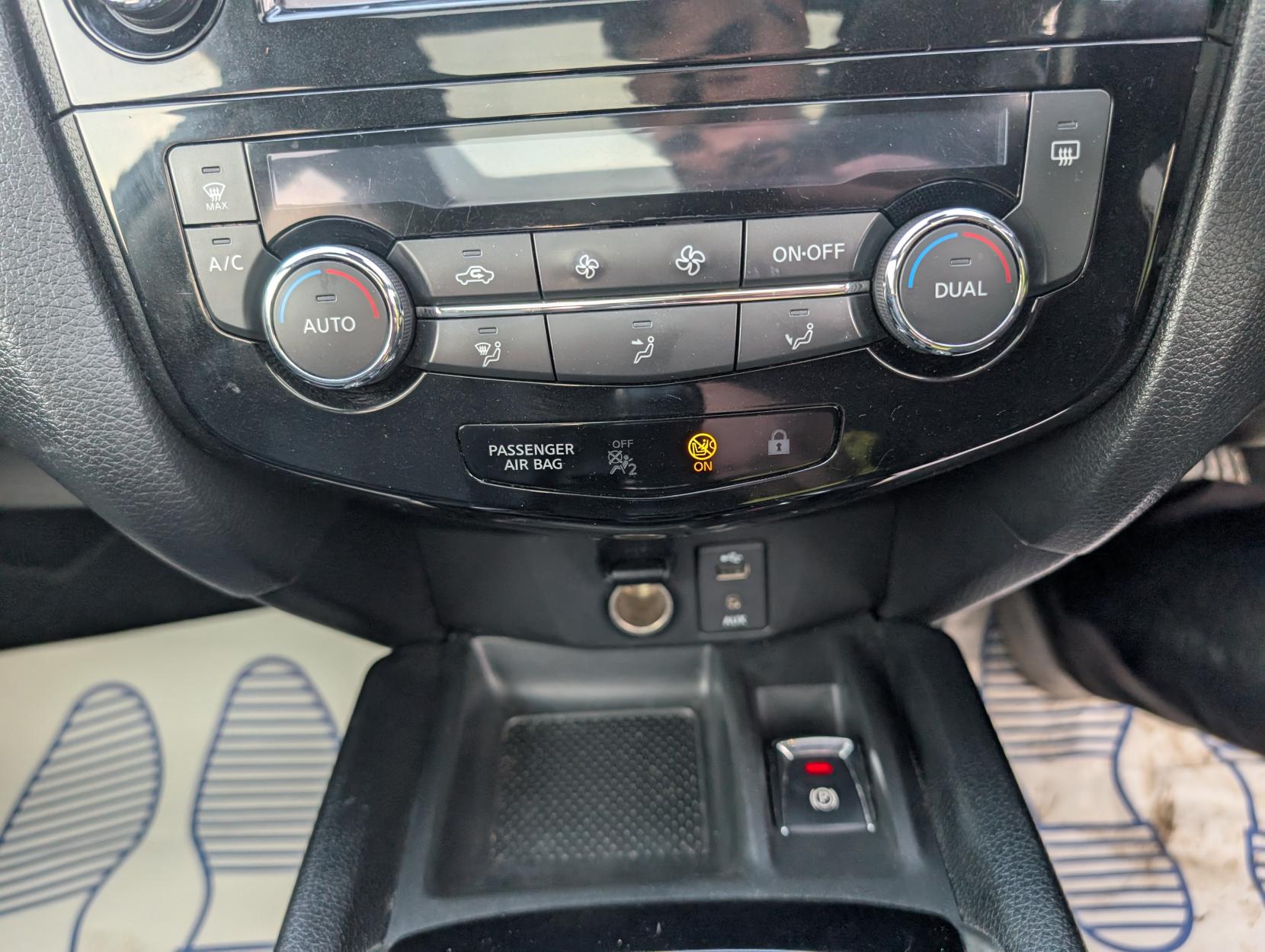 Nissan X-Trail 1.6 dCi Tekna SUV 5dr Diesel Manual 4WD Euro 6 (s/s) (130 ps)