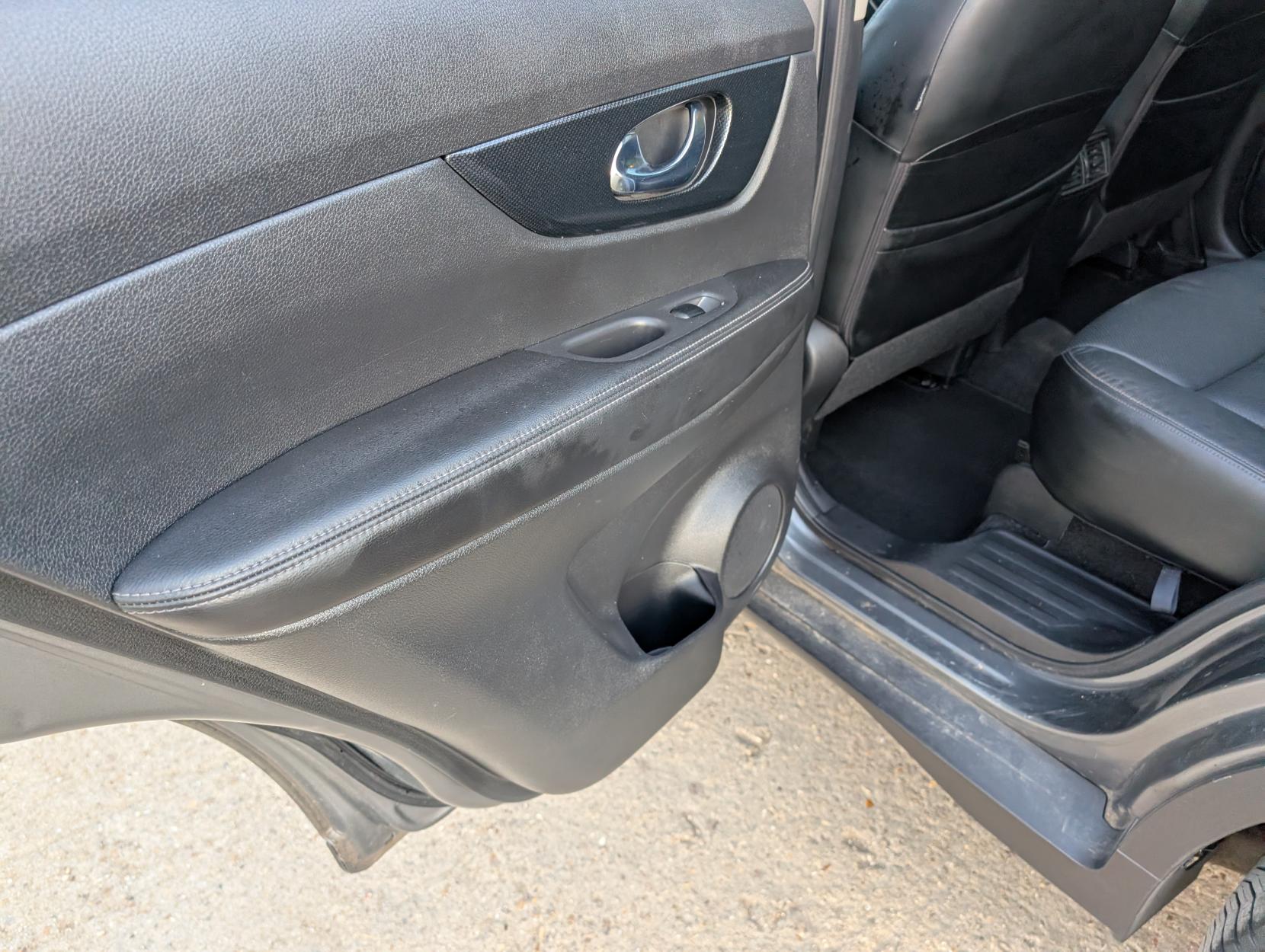 Nissan X-Trail 1.6 dCi Tekna SUV 5dr Diesel Manual 4WD Euro 6 (s/s) (130 ps)