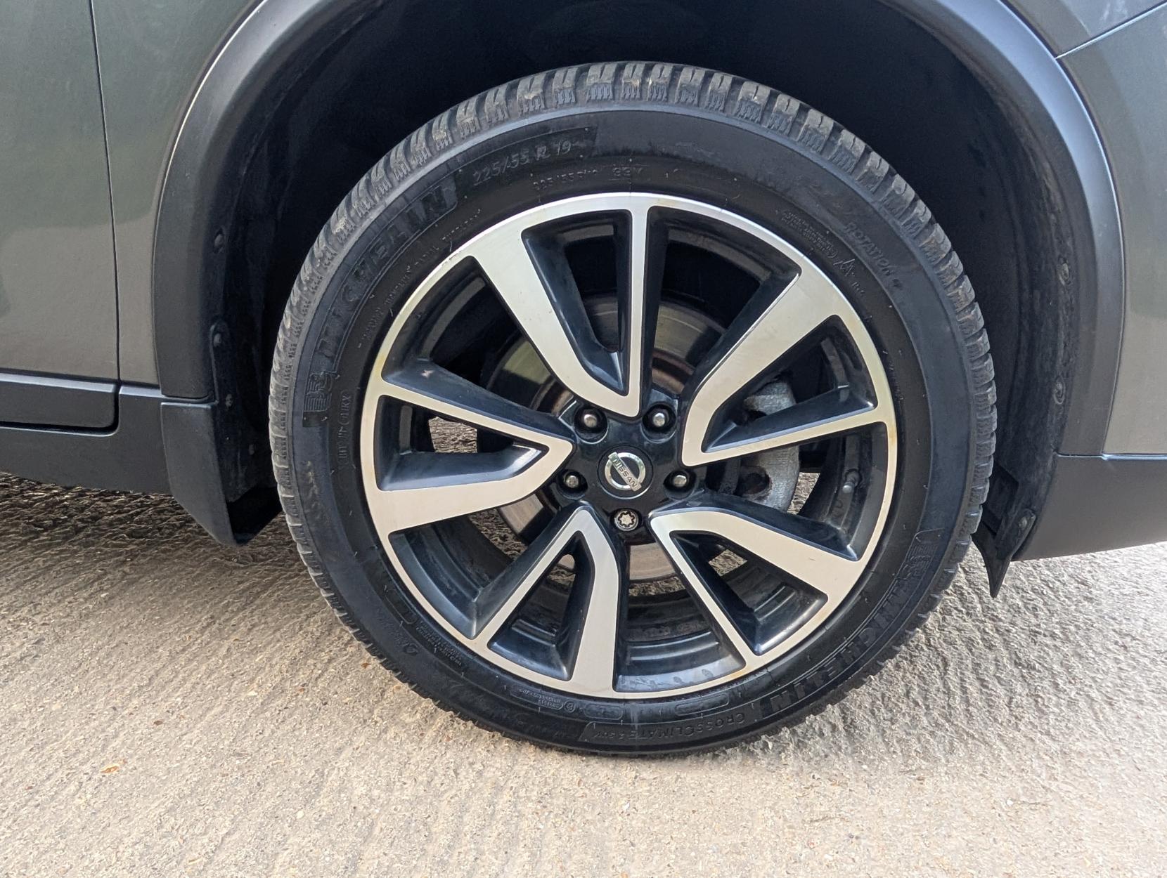 Nissan X-Trail 1.6 dCi Tekna SUV 5dr Diesel Manual 4WD Euro 6 (s/s) (130 ps)