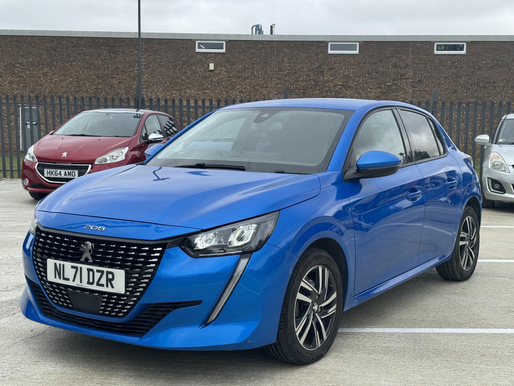 Peugeot 208 1.2 PureTech Allure Premium Hatchback 5dr Petrol Manual Euro 6 (s/s) (100 ps)