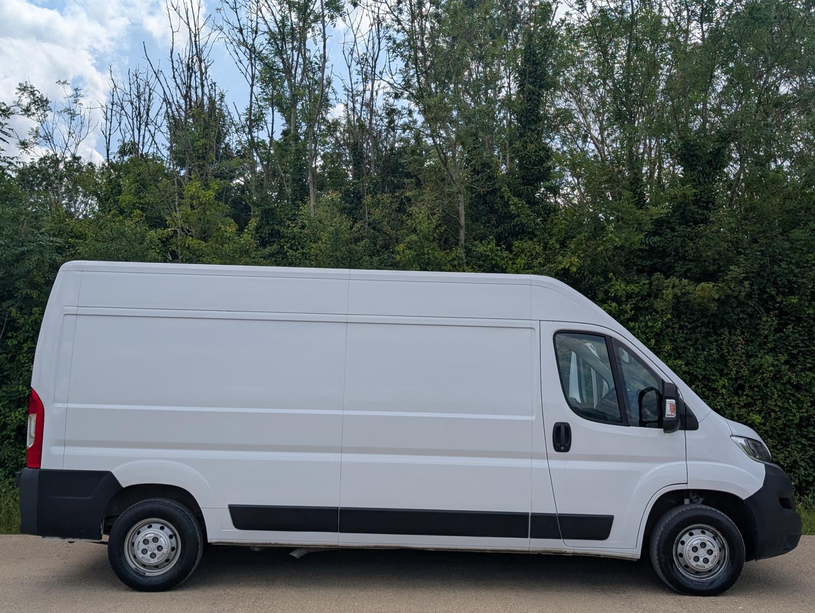 Citroen Relay 2.2 BlueHDi 35 Enterprise Panel Van 5dr Diesel Manual L3 High Roof Euro 6 (s/s) (140 ps)