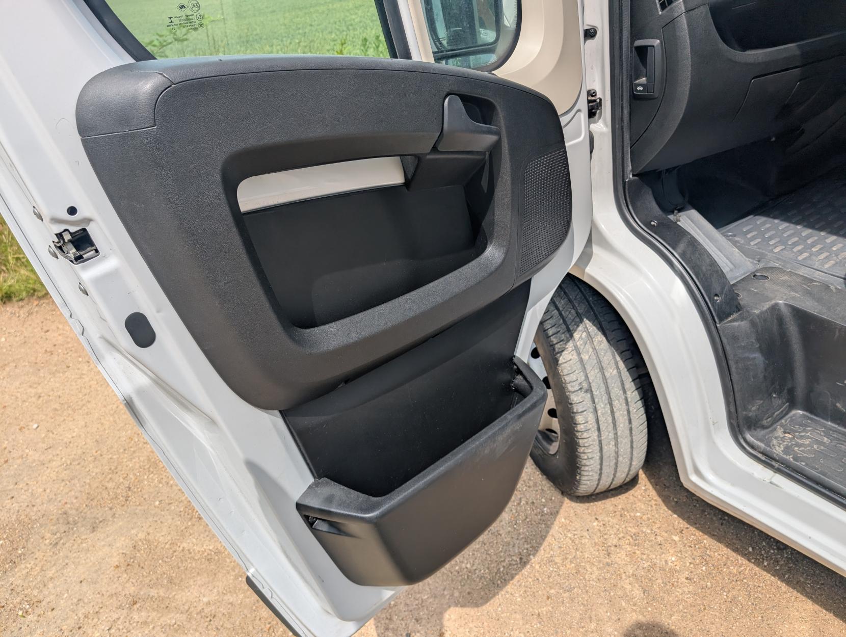 Citroen Relay 2.2 BlueHDi 35 Enterprise Panel Van 5dr Diesel Manual L3 High Roof Euro 6 (s/s) (140 ps)